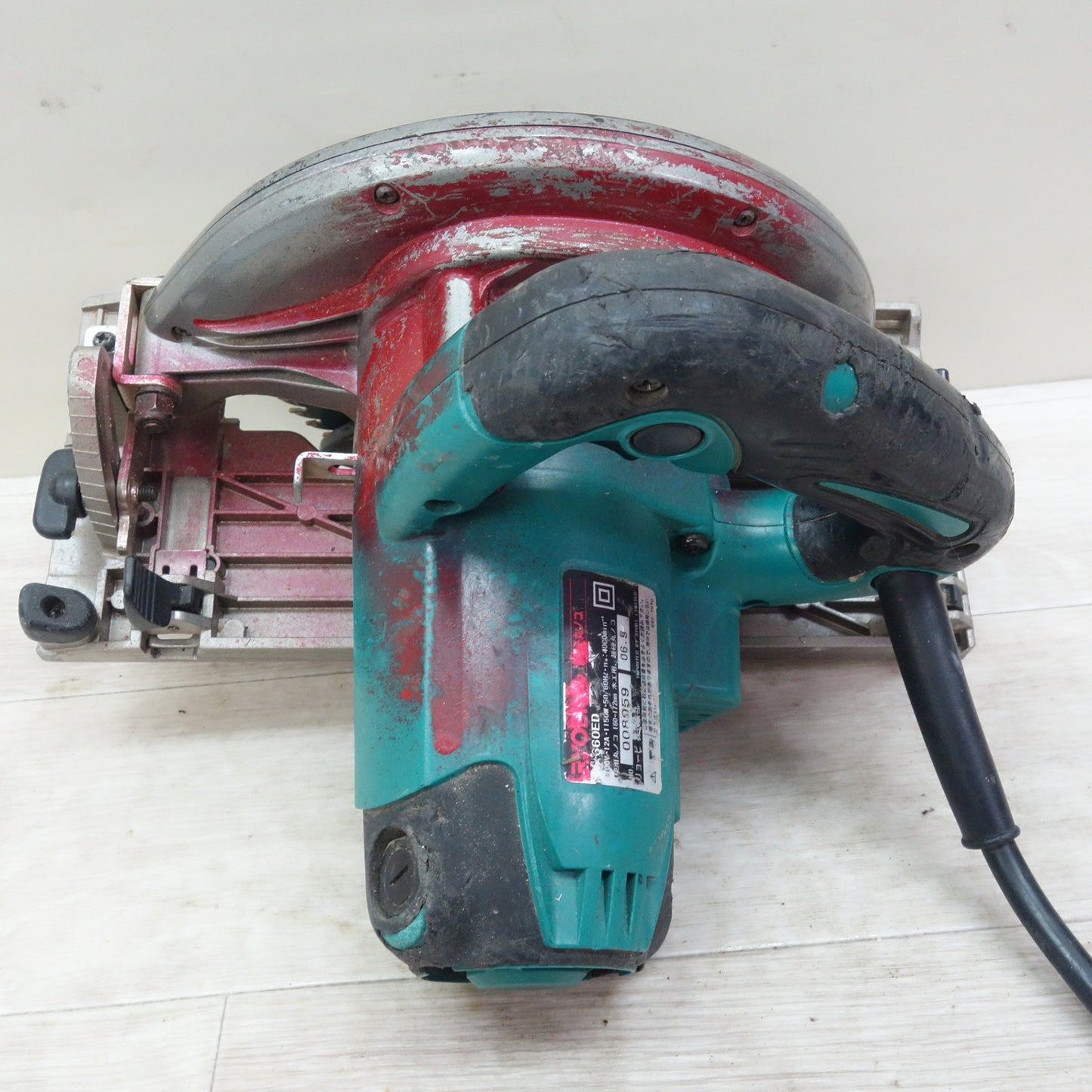 [送料無料] ☆リョービ 電子 丸ノコ 100V W-660ED マルノコ 丸のこ 丸鋸 木工 切断機 電動 工具☆