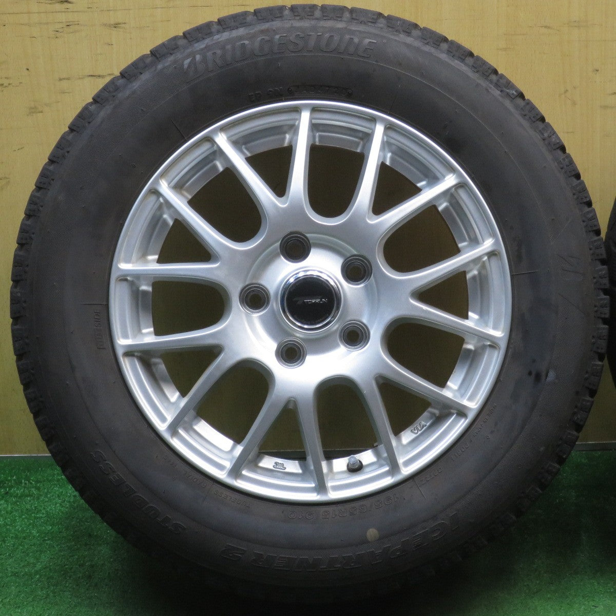キレイ★スタッドレス 195/65R15 ブリヂストン アイスパートナー2 TOPRUN トップラン 15インチ PCD114.3/5H★5070701NJス