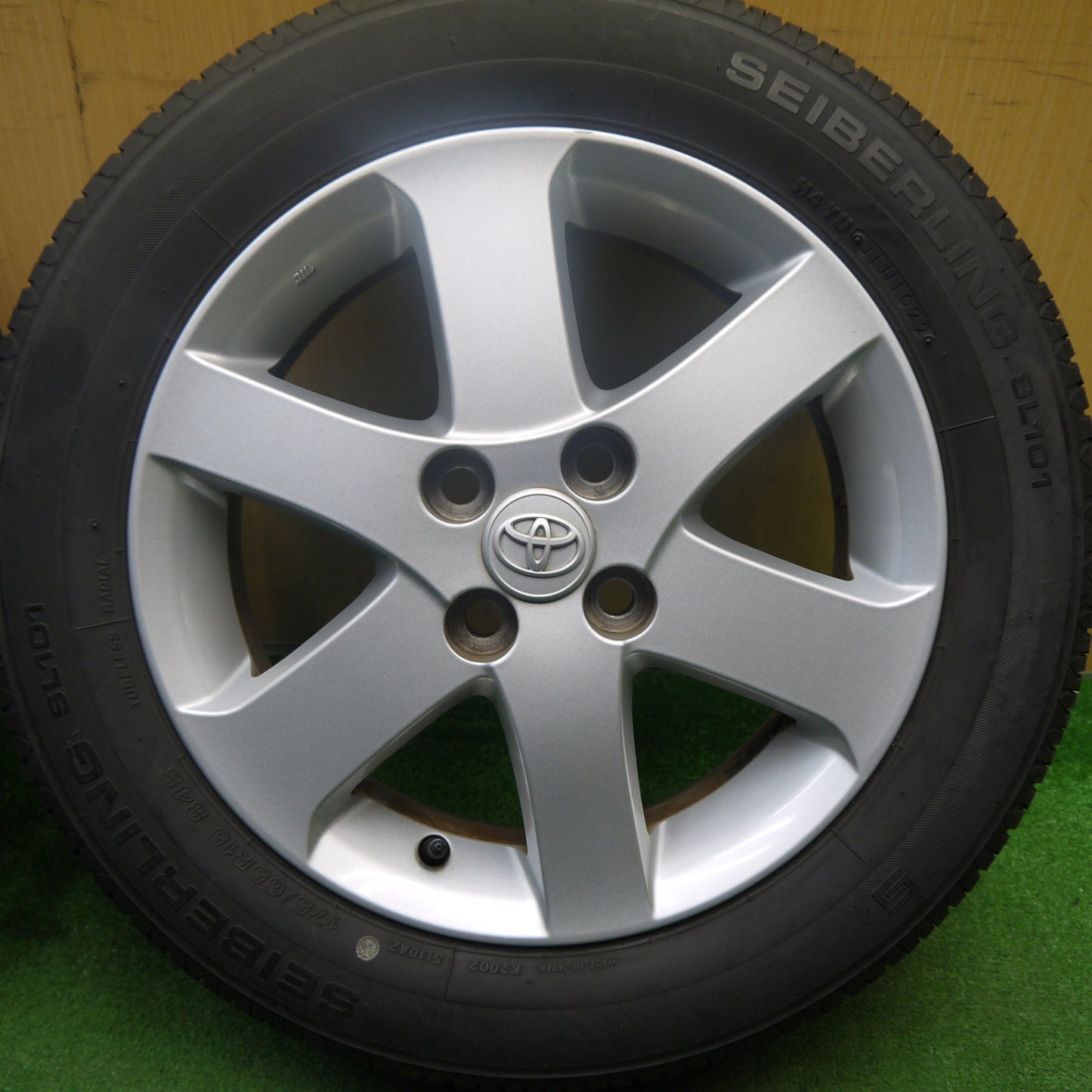 [送料無料] キレイ！22年★トヨタ スペイド 純正 175/65R15 セイバーリング SL101 15インチ PCD100/4H★5031211Hノ