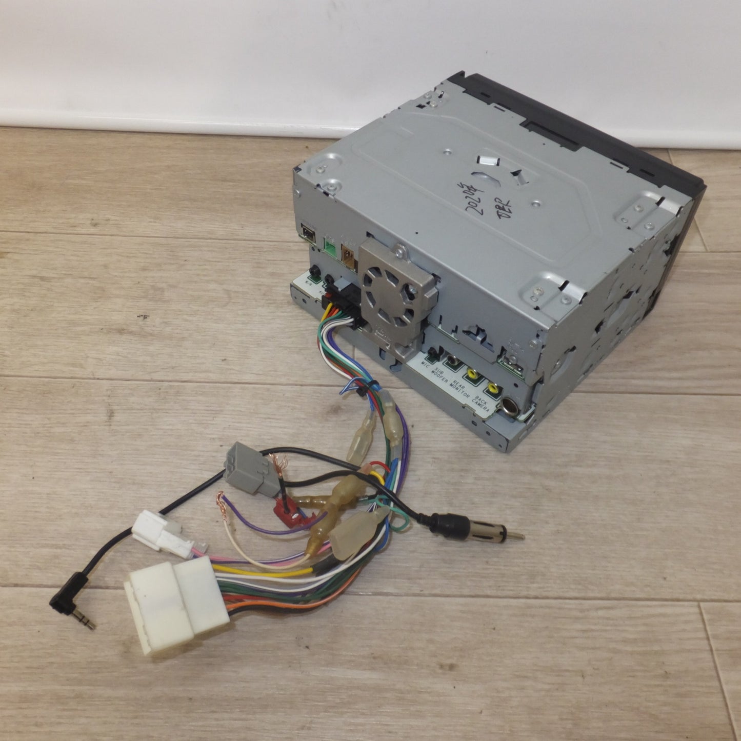 [送料無料] ★カロッツェリア carrozzeria AV一体型メモリーナビゲーション AVIC-RZ503-2[57]★