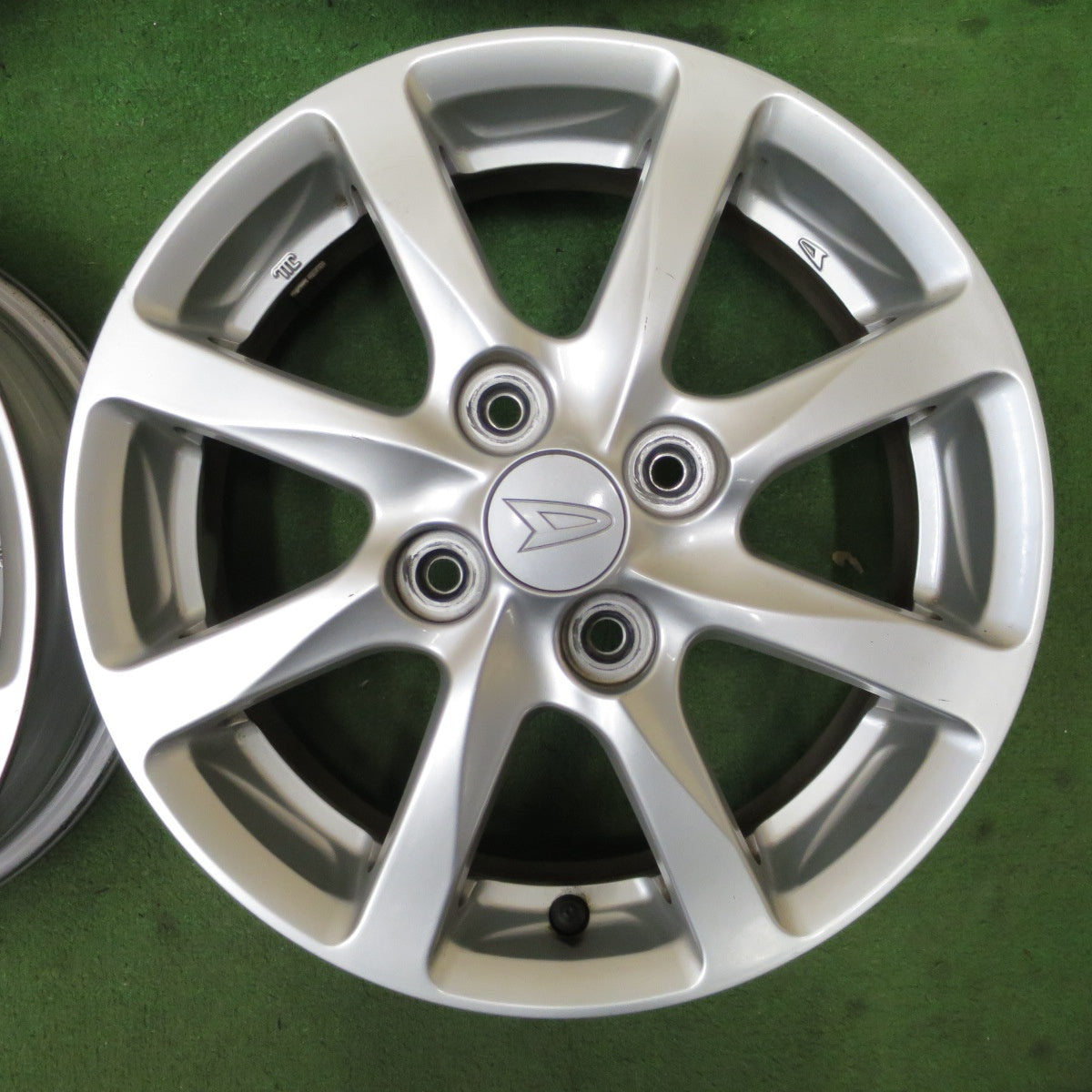 4本価格★ダイハツ タント ムーヴ 等 純正 ホイール 14インチ 14×4.5J PCD100/4H★6060304NGホ