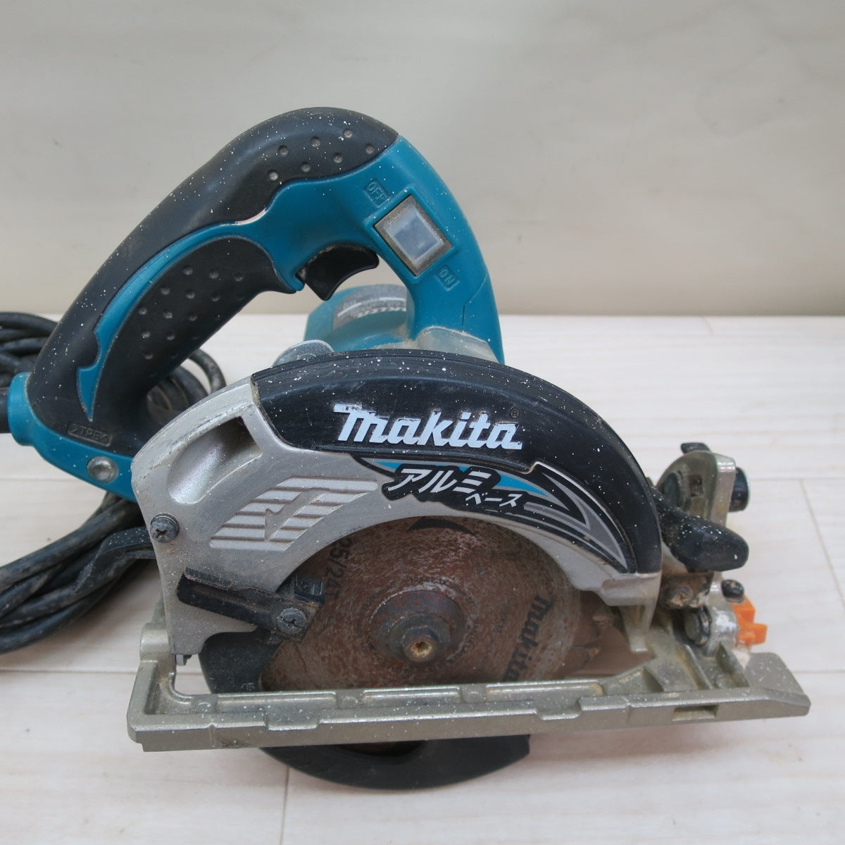 ☆マキタ 125mm マルノコ 5230 電動 工具 切断機 丸のこ 丸ノコ 丸鋸 電気 コード式 makita 100V☆