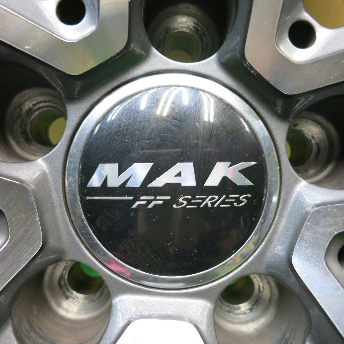 バリ溝！24年！キレイ！9.5分★ベンツ 等 MAK ARGENTO FF 235/55R19 スタッドレス ダンロップ ウインターマックス SJ8 アルジェント 19インチ PCD112/5H★5110907HAス