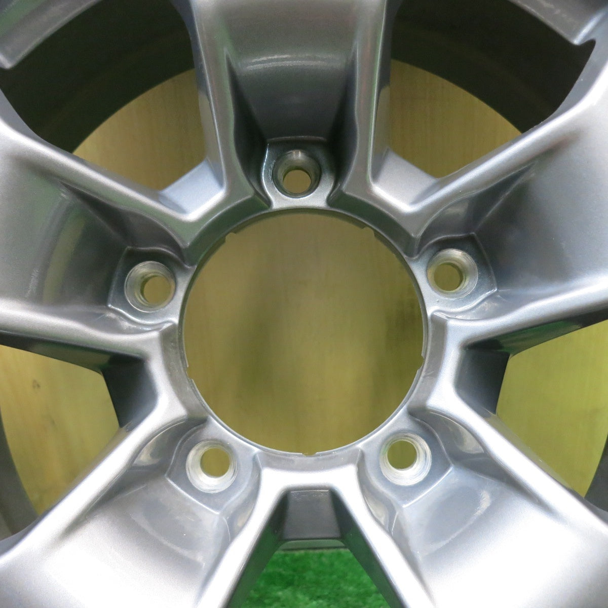バリ溝！24年！キレイ！8.5分★スズキ JB74Ｗ ジムニー シエラ 純正 195/80R15 ダンロップ AT20 グラントレック 15インチ PCD139.7/5H★5062207HAノ