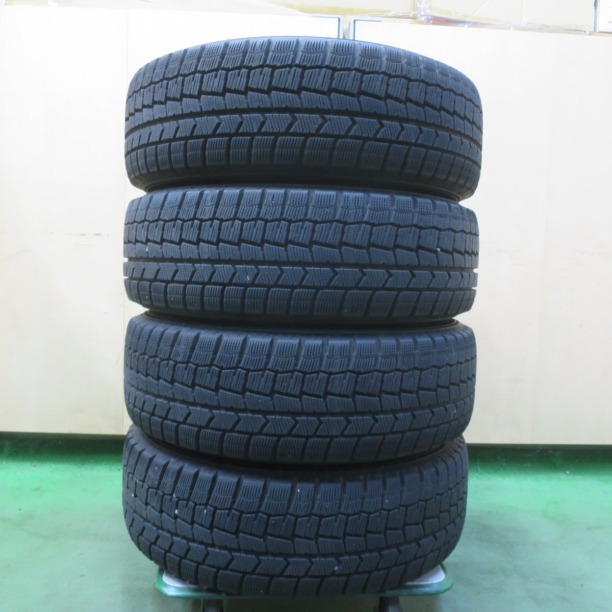 バリ溝！22年！9.5分◎日産 セレナ 純正 スチール 195/65R15 スタッドレス ダンロップ ウインターマックス WM02 15インチ PCD114.3/5H◎6070802イス