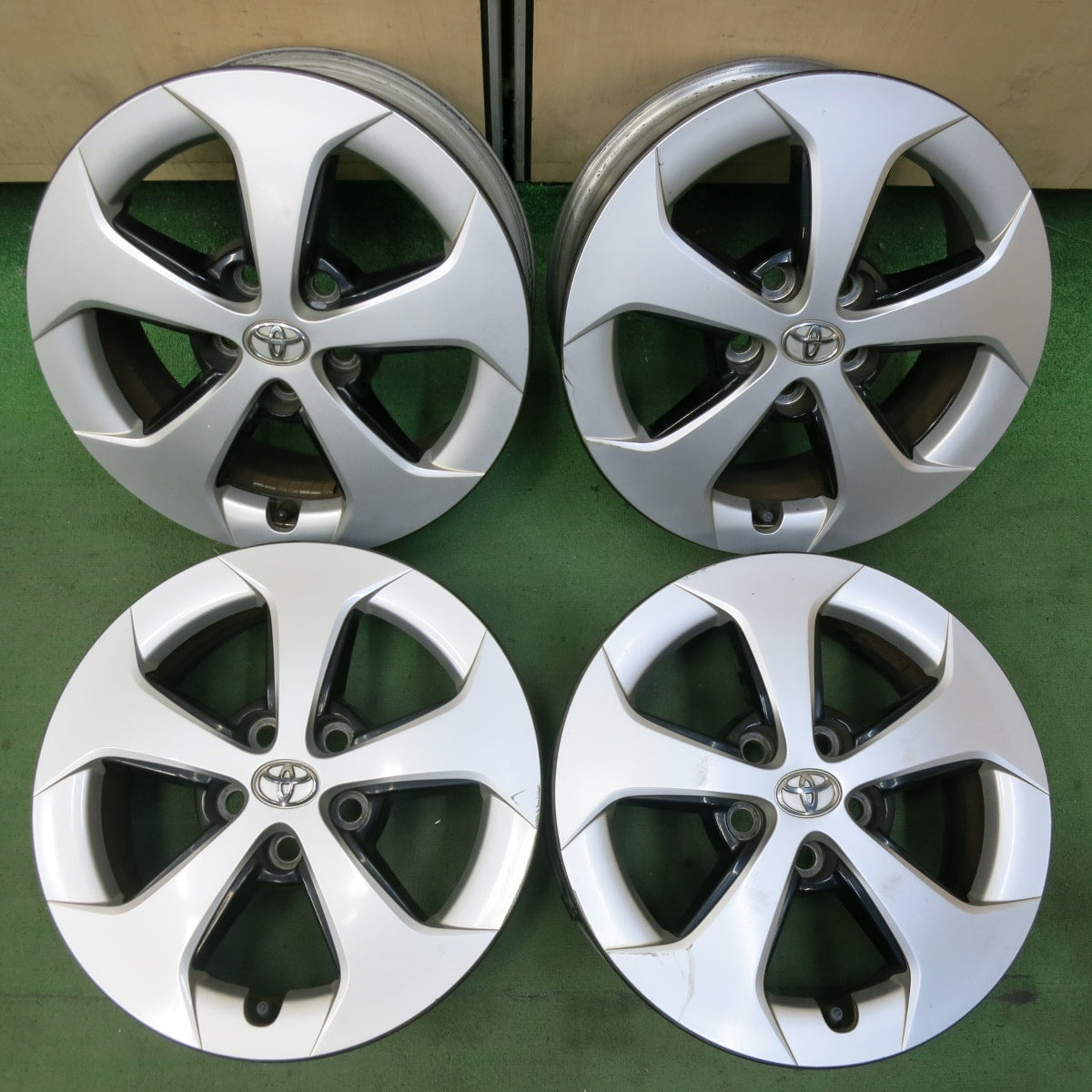 4本価格★トヨタ 30系 プリウス 純正 ホイール 15インチ 15×6J PCD100/5H★5052109SYホ