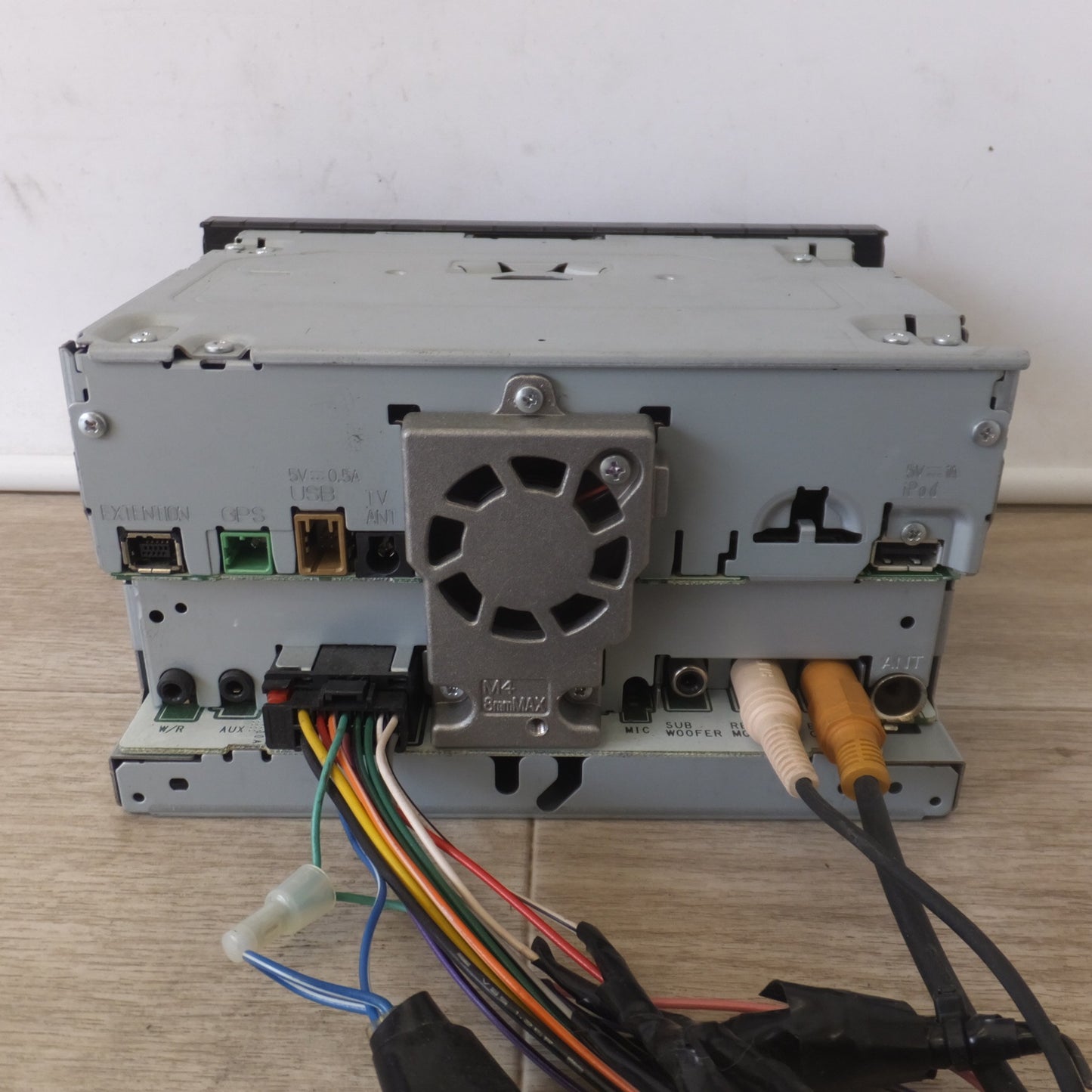 [送料無料] 現状品★カロッツェリア carrozzeria AV一体型メモリーナビゲーション 楽ナビ AVIC-RW03(100)★