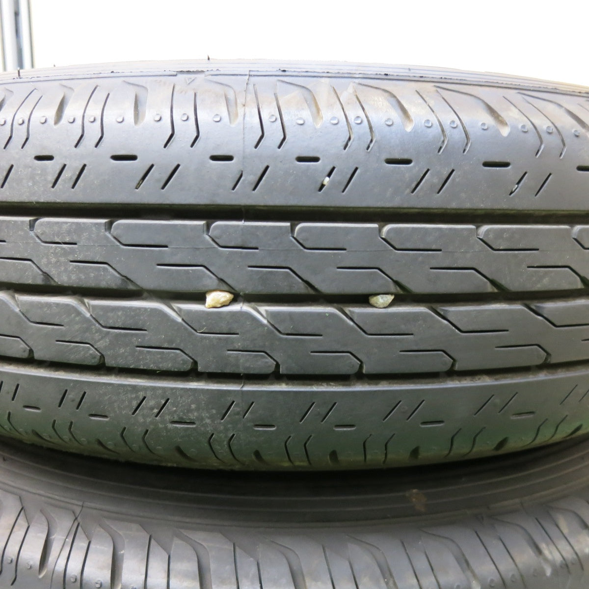 [送料無料] バリ溝！24年！キレイ！ほぼ10分★165/80R14 91/90N 97/95N ブリヂストン エコピア R680 スチール 14インチ PCD114.3/4H★4122713SYノ