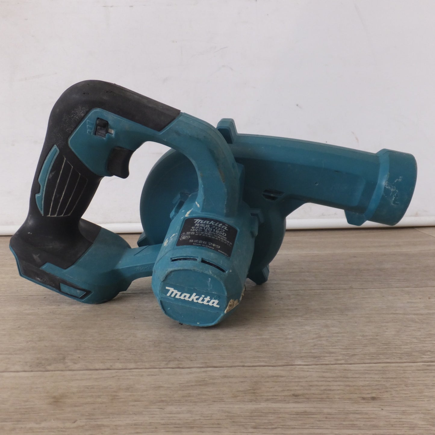 [送料無料] ★マキタ makita 充電式ブロワ UB185D 18V 本体のみ★