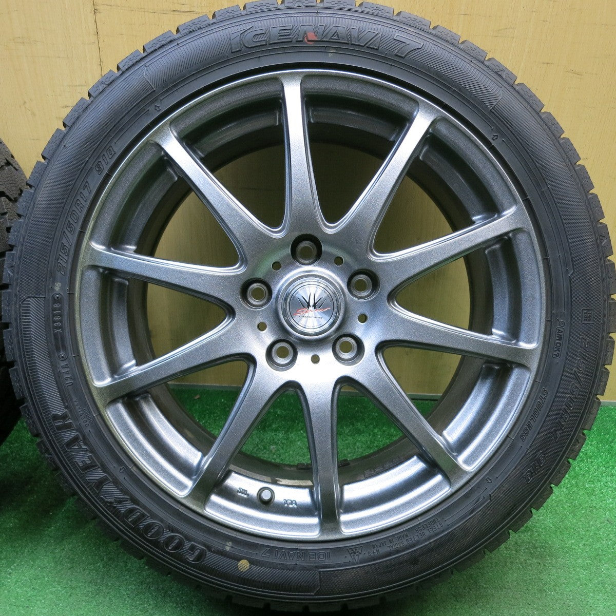 ほぼ未使用！キレイ★LOXARNY SPORT BADX 215/50R17 スタッドレス グッドイヤー アイスナビ7 ロクサーニ スポーツ 17インチ PCD114.3/5H★6012506HAス