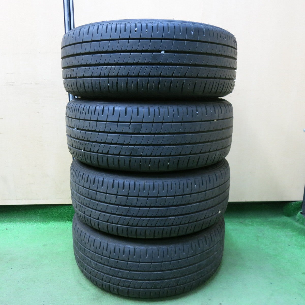 バリ溝！23年！9.5分★カローラ ツーリング 等 215/45R17 ダンロップ エナセーブ EC204 LM-QR 17インチ PCD100/5H★5050211SYノ