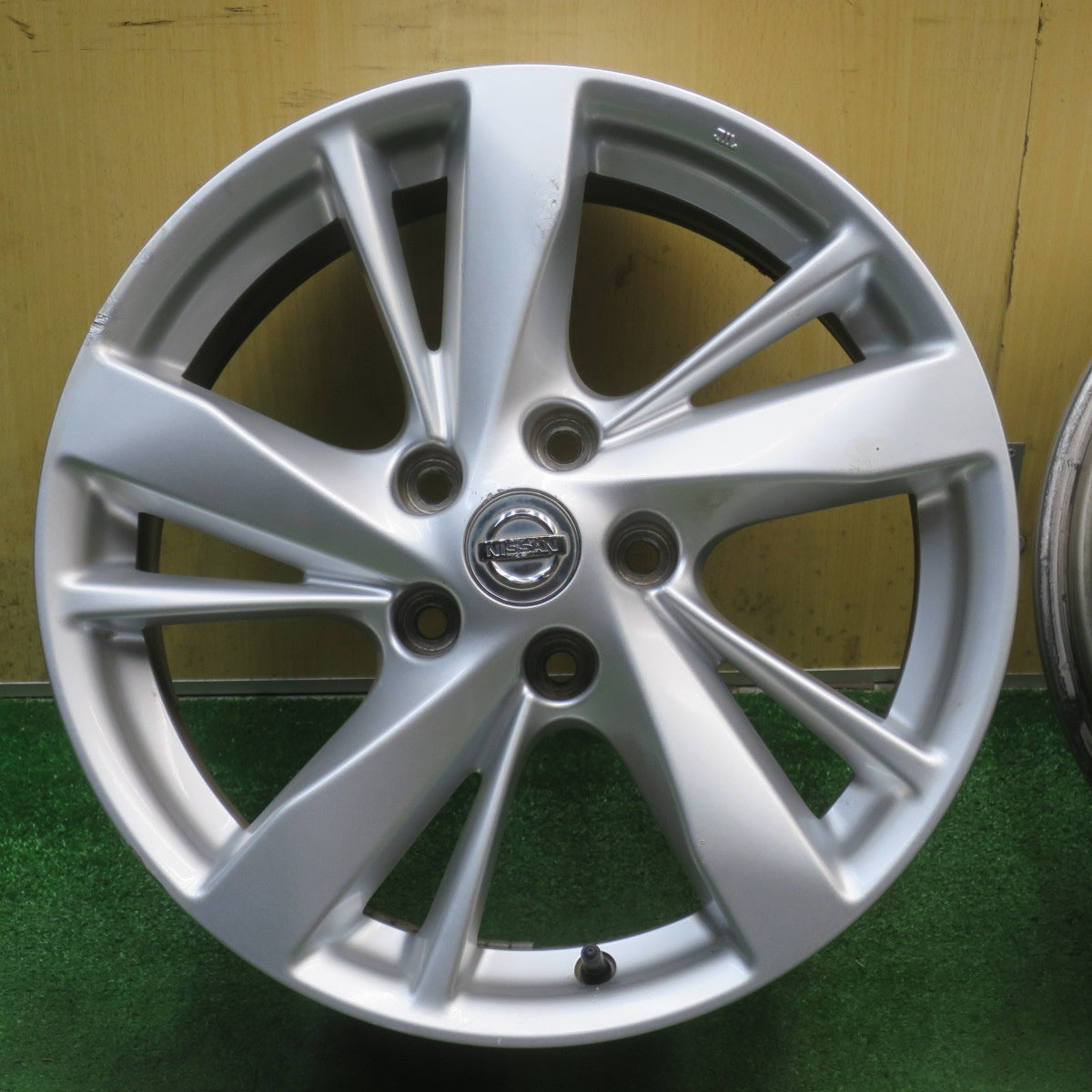 4本価格★日産 L33 ティアナ 純正 ホイール 17インチ 17×7.5J TEANA PCD114.3/5H★6070804NJホ