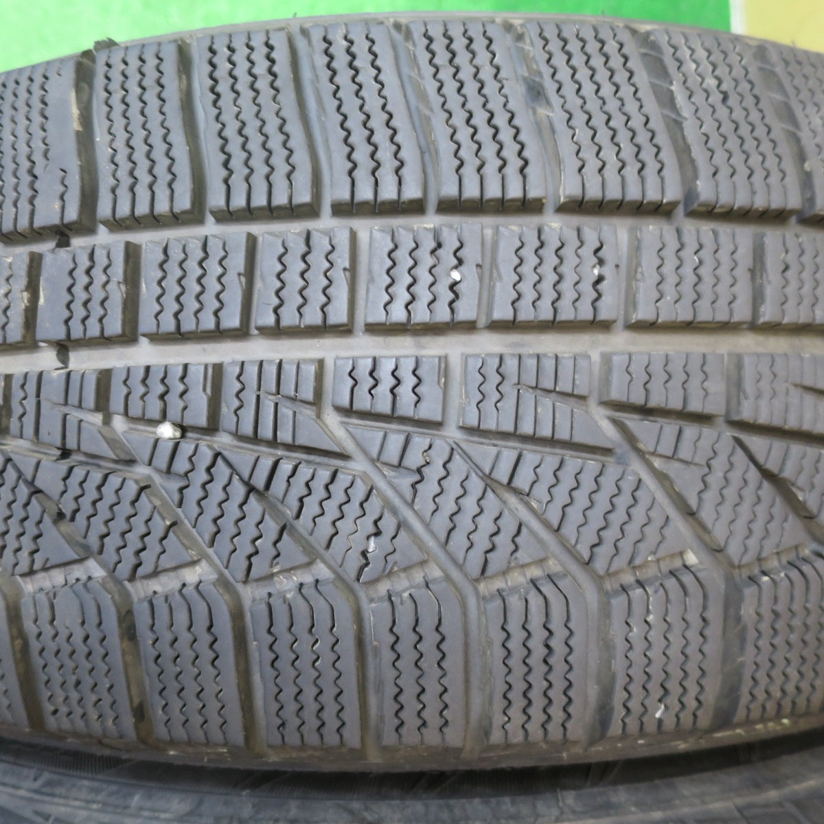 バリ溝！22年！キレイ！9.5分★エクシーガ 等 205/60R16 スタッドレス ハンコック ウインター アイセプト IZ2A Exceeder エクシーダー 16インチ PCD100/5H★5111307NJス