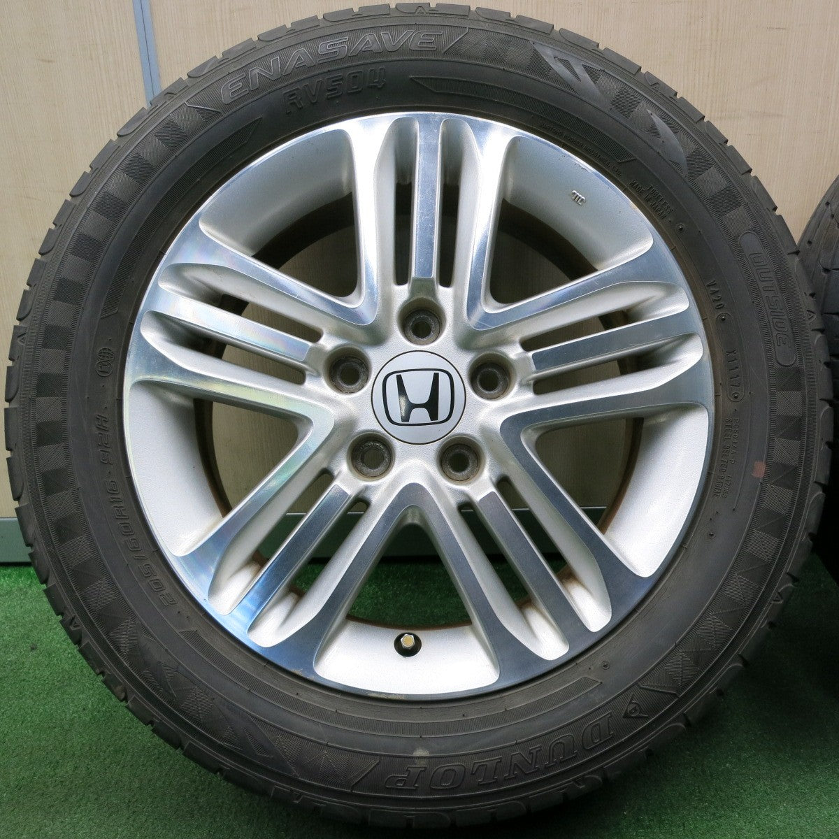*送料無料* バリ溝！9分★ホンダ ステップワゴン スパーダ 純正 205/60R16 ダンロップ エナセーブ RV504 16インチ PCD114.3/5H★4031805NJノ