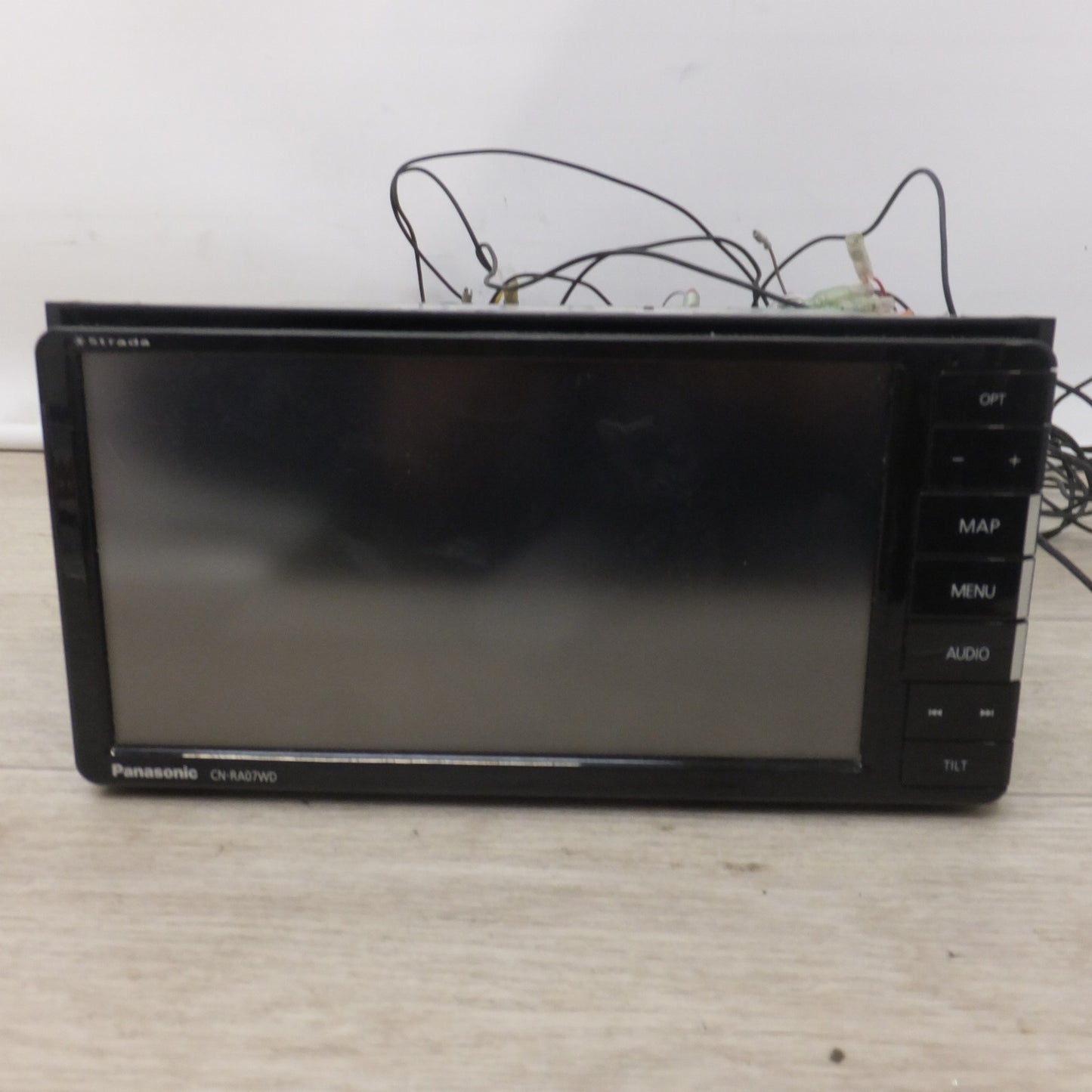[送料無料] ★パナソニック Panasonic SDカーナビステーション Strada CN-RA07WD[33]★