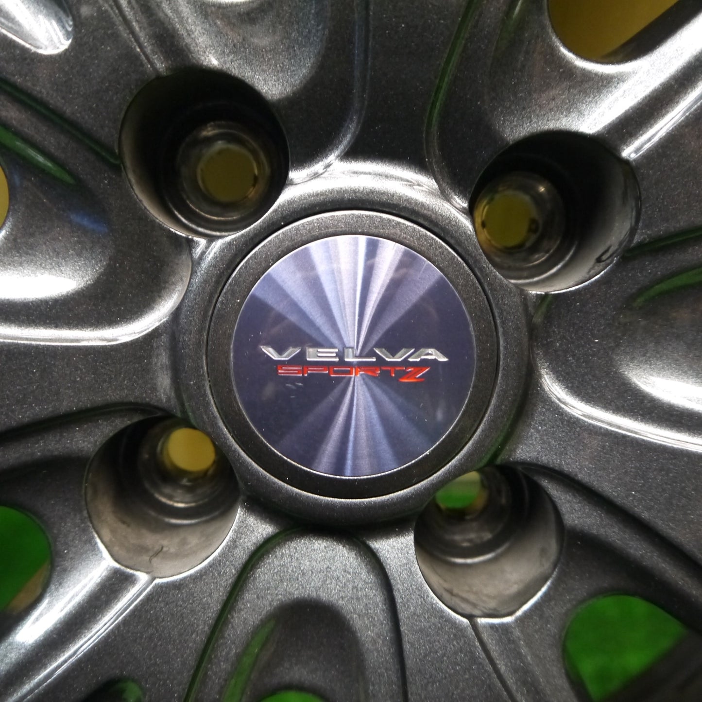 バリ溝！21年！キレイ！9.5分★スタッドレス 195/60R17 ブリヂストン ブリザック VRX2 VELVA SPORTZ ヴェルヴァ 17インチ PCD100/4H★5101410Hス