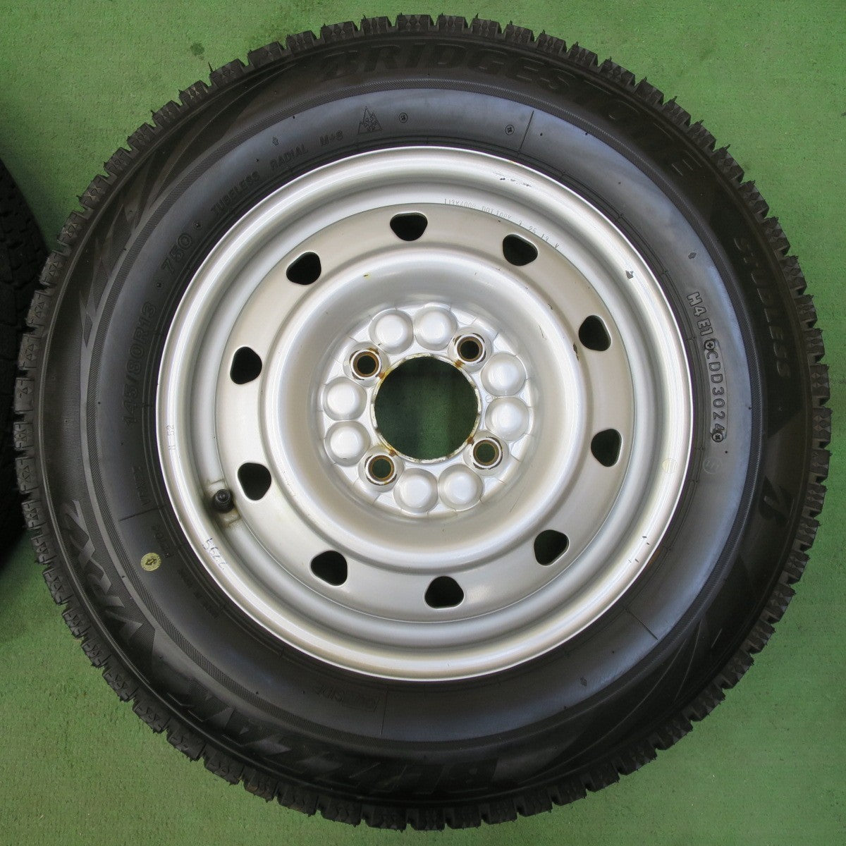 バリ溝！24年！ほぼ10分★スタッドレス 145/80R13 ブリヂストン ブリザック VRX2 TOPY スチール ホイール 13インチ PCD100/4H★5051504イス