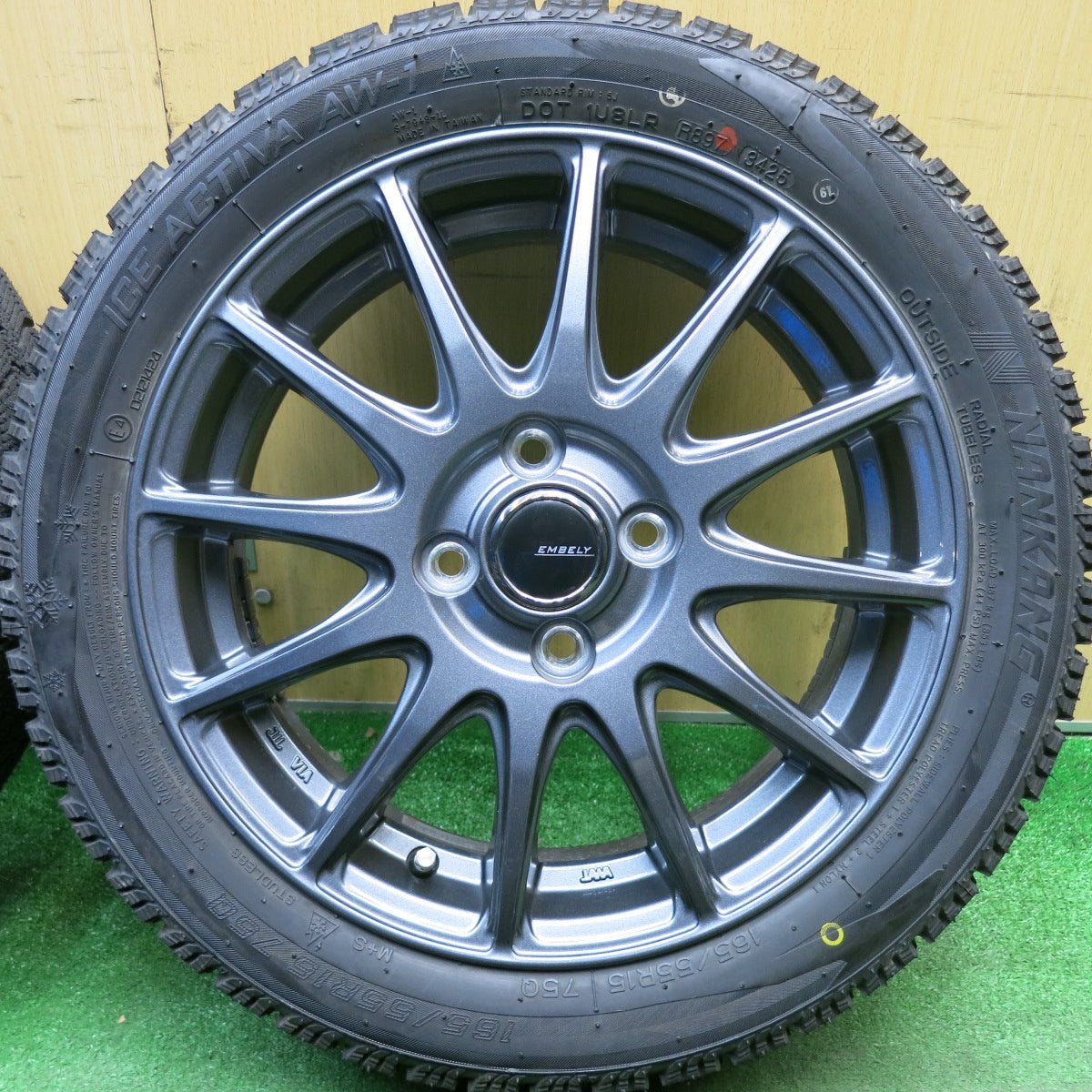 超バリ溝！25年！キレイ！ほぼ10分★スタッドレス 165/55R15 ナンカン アイス アクティバ AW-1 EMBELY エンベリー 15インチ 軽サイズ N-BOX タント 等 PCD100/4H★6031501HAス