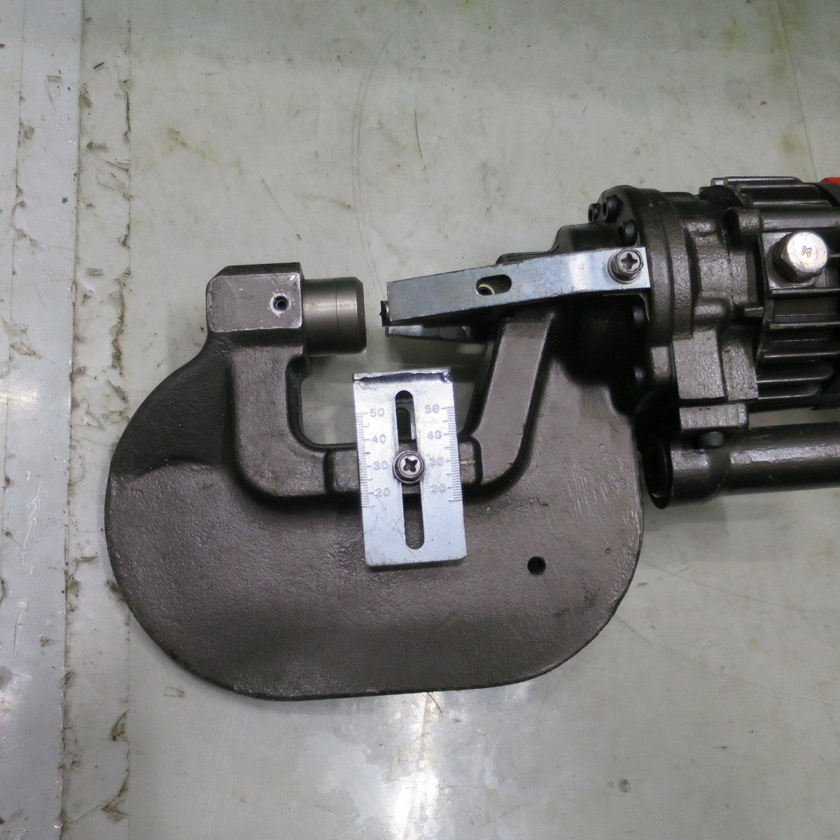 [送料無料] 付属品付き◆育良精機 イクラ ミニ パンチャー IS-20MP 曽根工具 電動 油圧式 工具 穴あけ◆