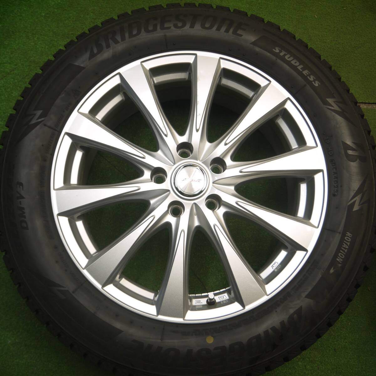 バリ溝！23年！キレイ！ほぼ10分★スタッドレス 225/60R18 ブリヂストン ブリザック DM-V3 JOKER ジョーカー 18インチ PCD114.3/5H★5021204Hス