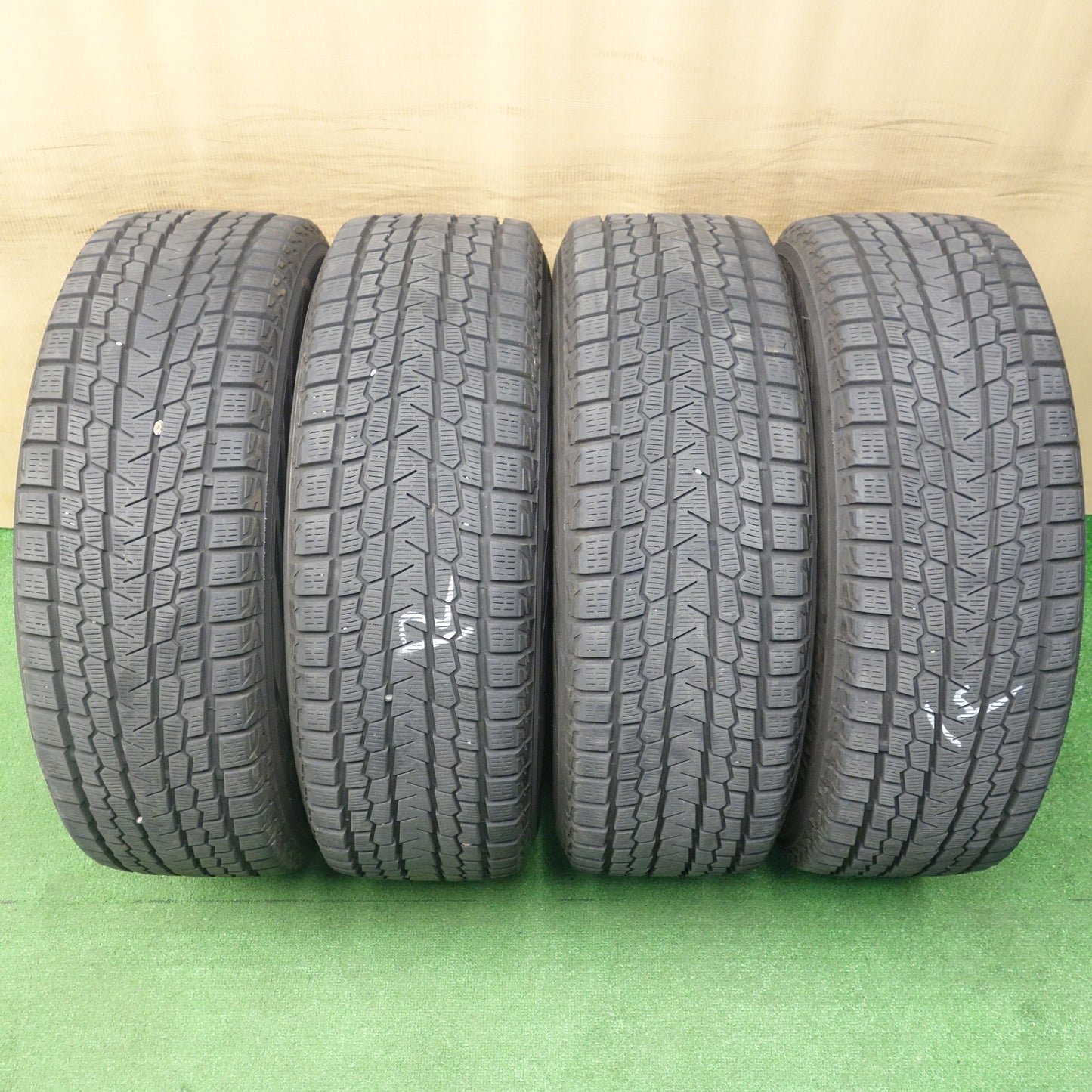 バリ溝！キレイ！9分★スタッドレス 225/60R18 ヨコハマ アイスガード G075 JOKER ジョーカー 18インチ PCD114.3/5H★6031902KTス