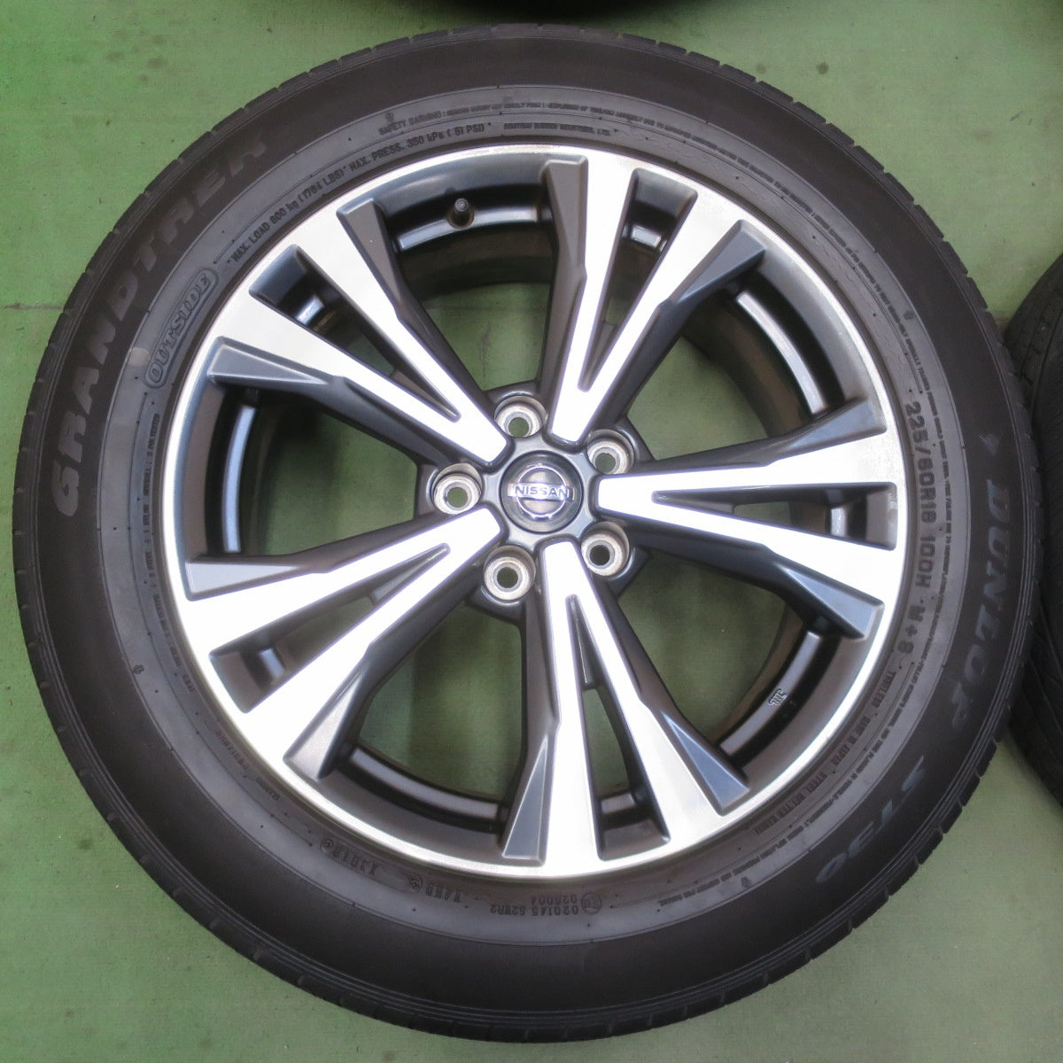4本価格★日産 T32 エクストレイル 純正 225/60R18 ダンロップ ST30 グラントレック 18インチ PCD114.3/5H★6042810イノ