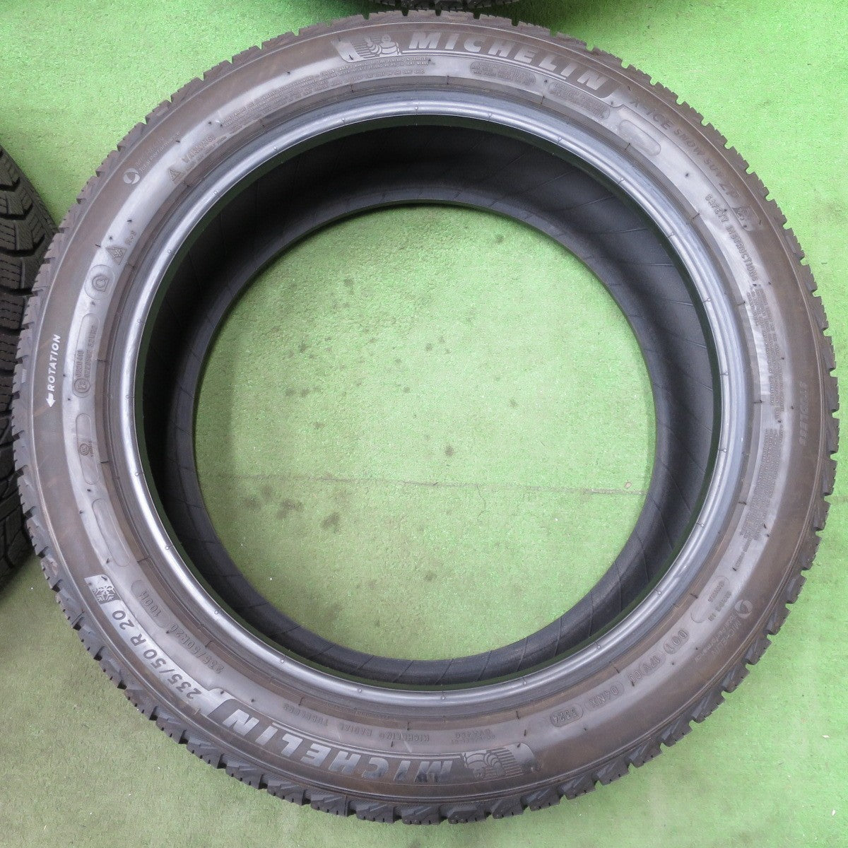 バリ溝！24年！8.5分★スタッドレス 235/50R20 ミシュラン X-ICE SNOW SUV ZP タイヤ 20インチ レクサス NX 等★6030701NGスタ