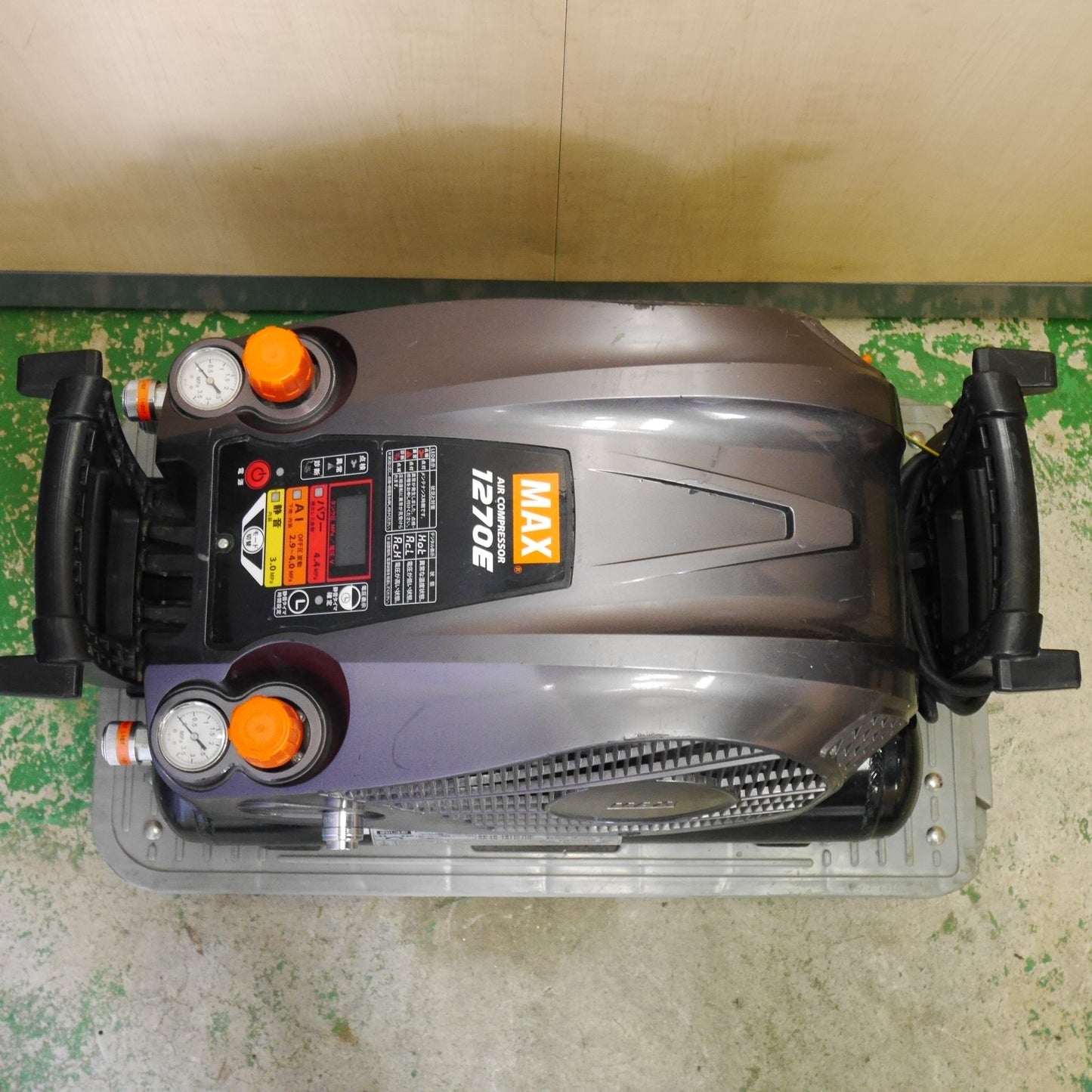 [送料無料] ☆MAX マックス スーパー エア コンプレッサー AK-HH1270E クールグレー エアー ツール 工具 ジャンク品☆