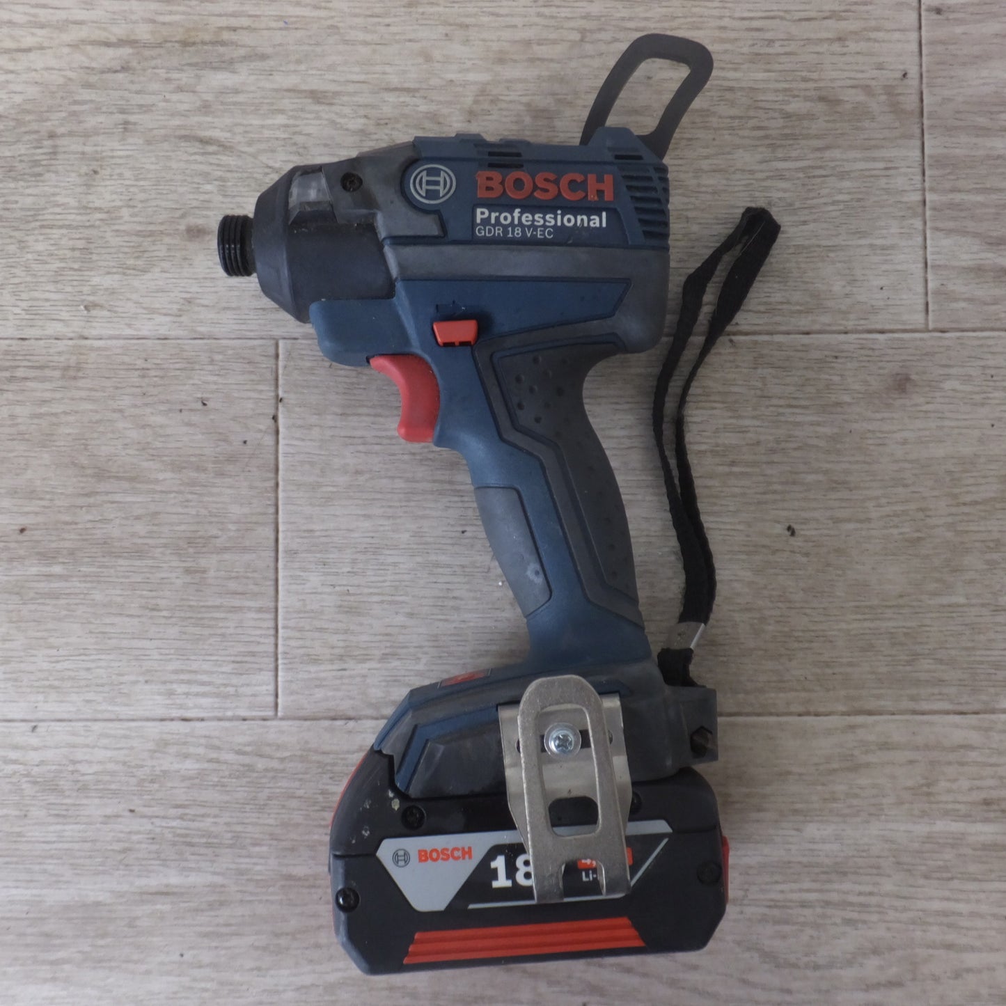 [送料無料] ★ボッシュ BOSCH バッテリーインパクトドライバー GDR18V-EC　18V 4,0Ah Li-ion バッテリ　セット★