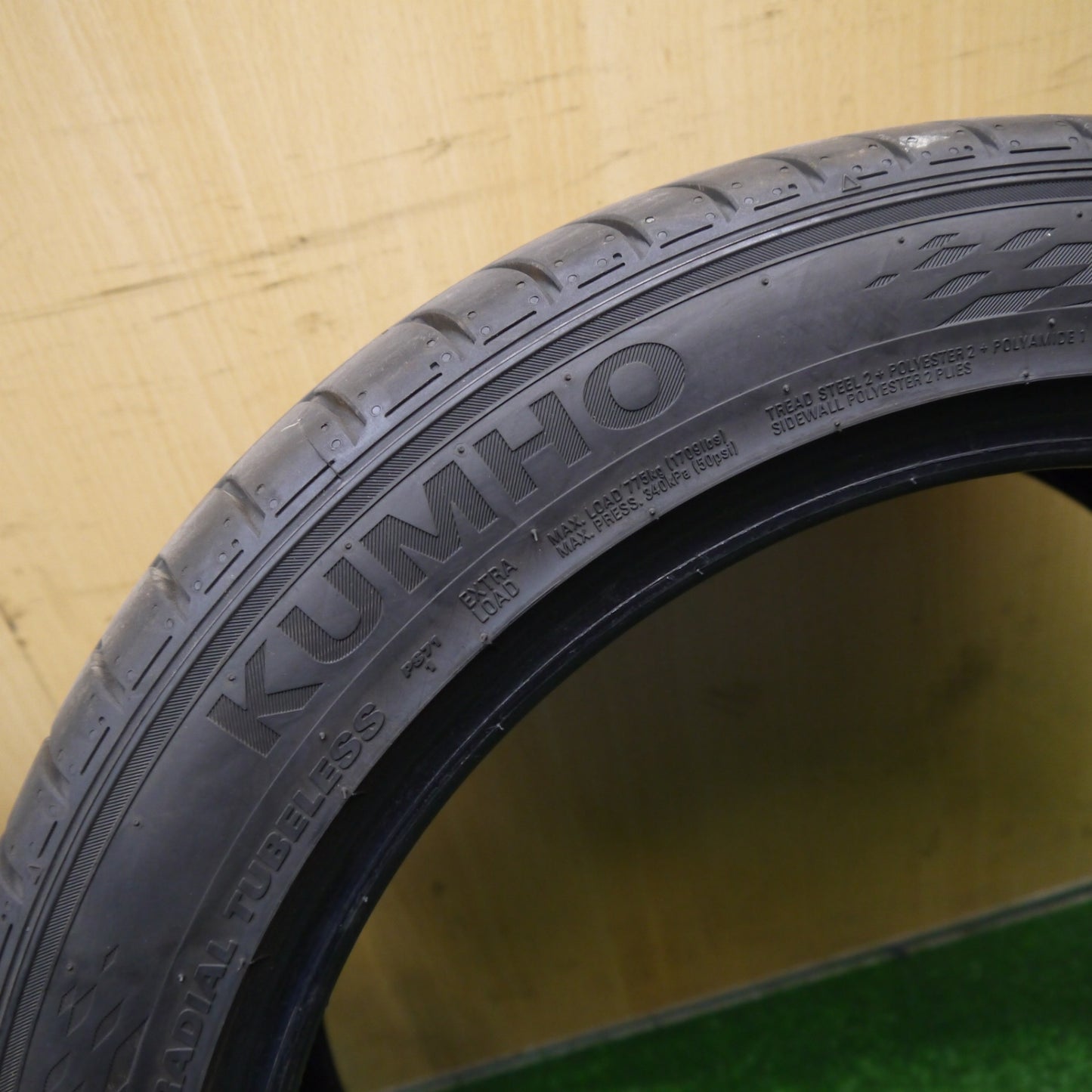 バリ溝！25年！9.5分以上！2本★255/40R18 クムホ エクスタ PS71 ECSTA タイヤ 18インチ レクサス IS ベンツ CLS E SL クラス BMW 3 4シリーズ Z4 等★6012807Hノタ