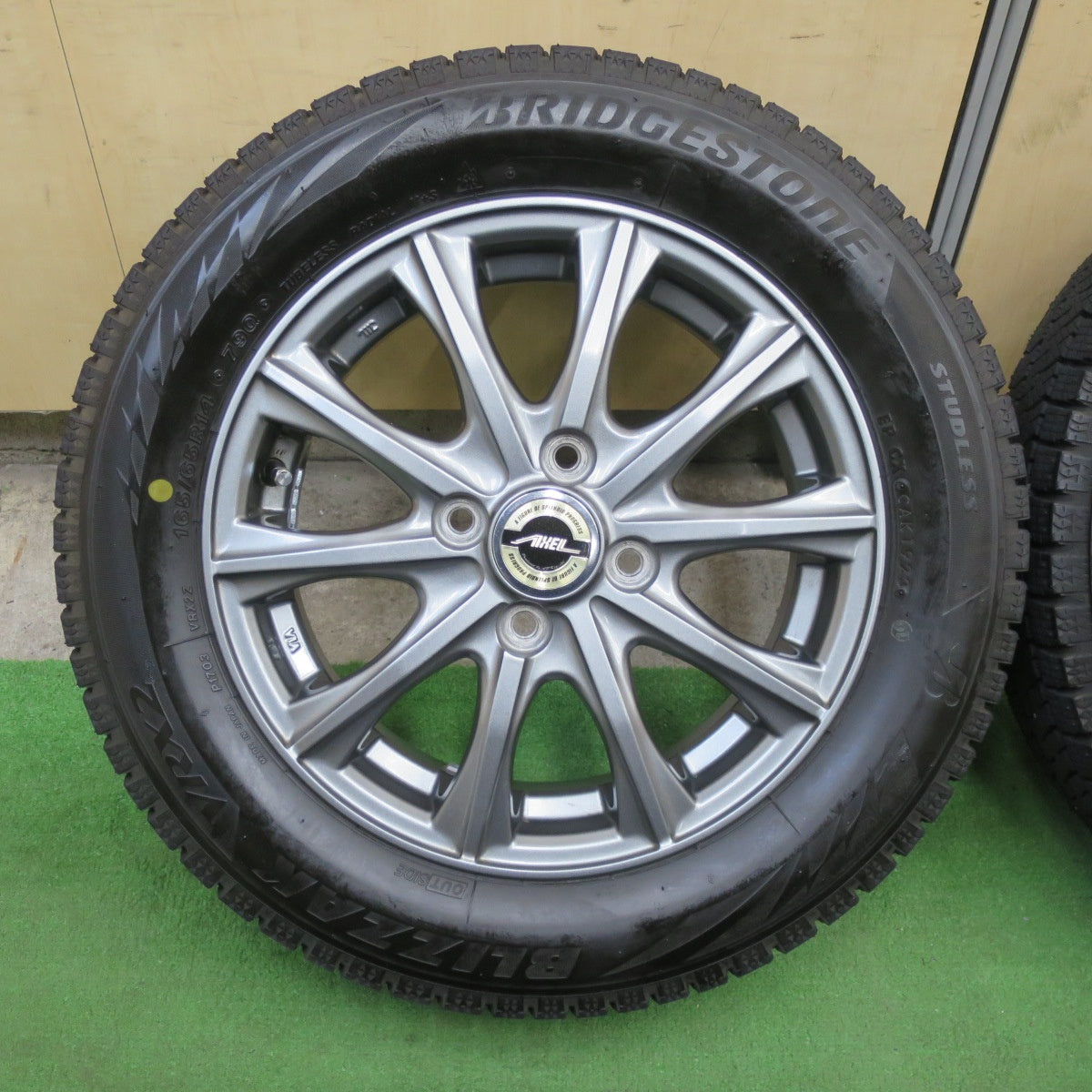 バリ溝！23年！キレイ！9.5分以上★スタッドレス 165/65R14 ブリヂストン ブリザック VRX2 AXEL アクセル 14インチ ハスラー フレアクロスオーバー 等 PCD100/4H★6022006TTス