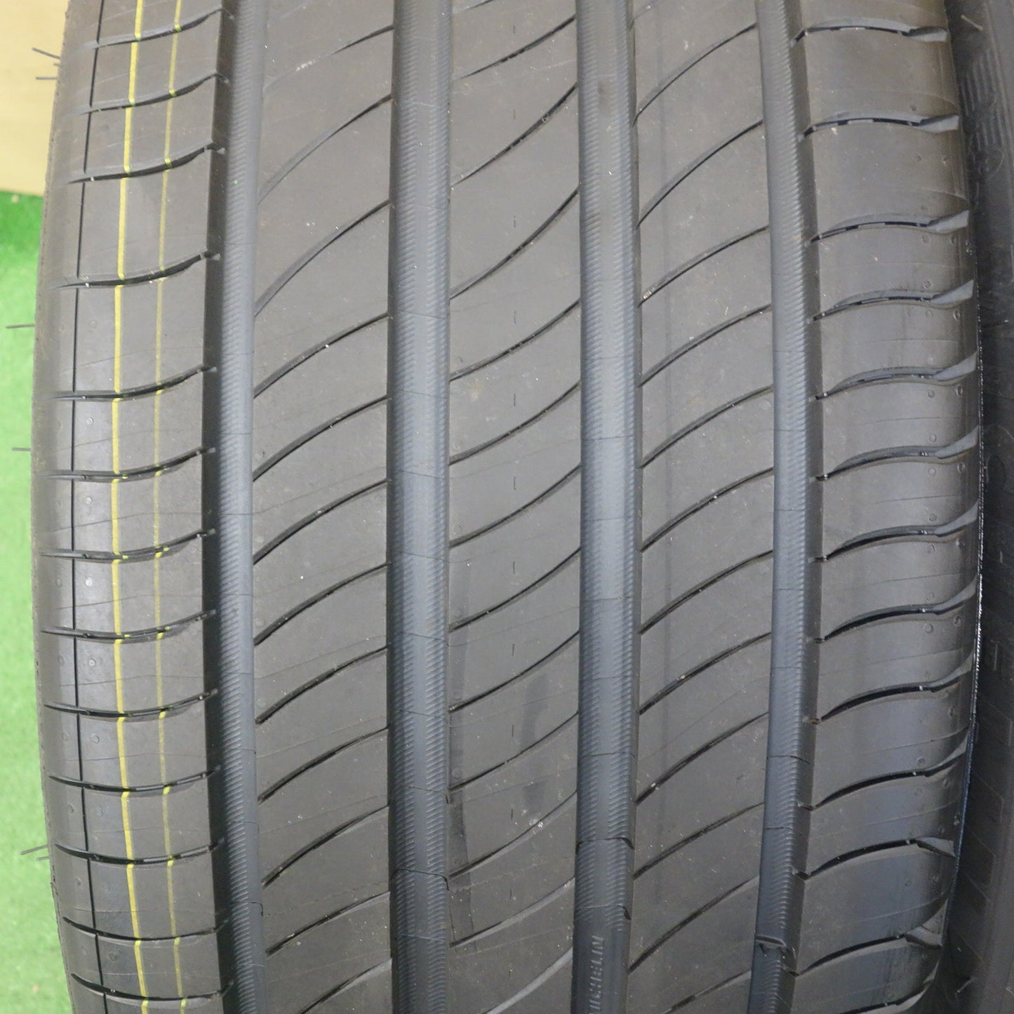 新車外し！25年★225/45R21 ミシュラン e・PRIMACY eプライマシー 21インチ タイヤ クラウンクロスオーバー クラウンスポーツ 等★6042201KTノタ
