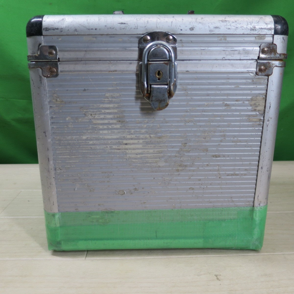 [送料無料] ☆マキタ 屋内 屋外 兼用 墨出し器 SK640PHZ ラインポイントレーザー ろく全周 防塵防水仕様 墨出器☆