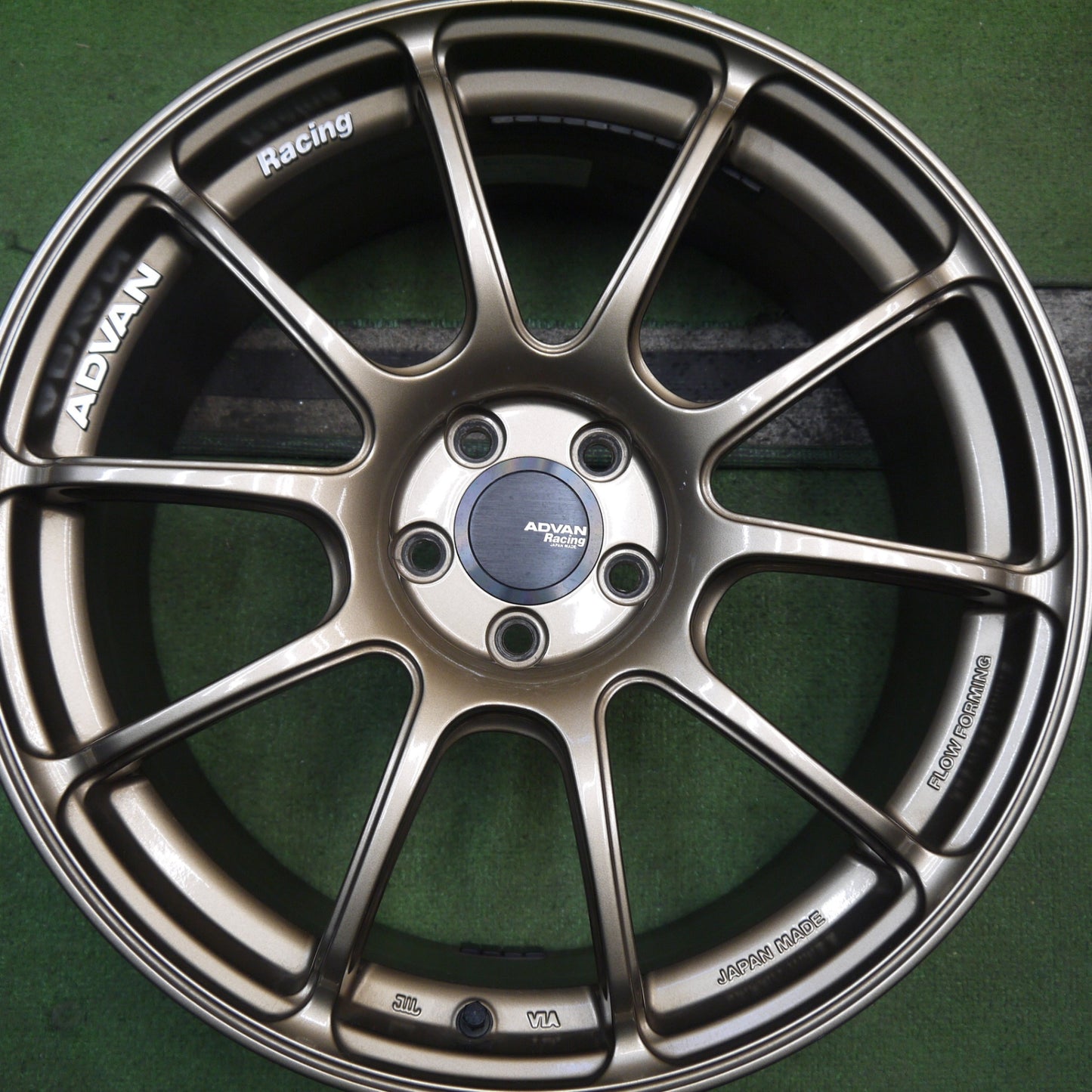 キレイ★プリウス 86 BRZ 等 ADVAN Racing RZ2 18インチ ホイール アドバン レーシング PCD100/5H★5093001Hホ