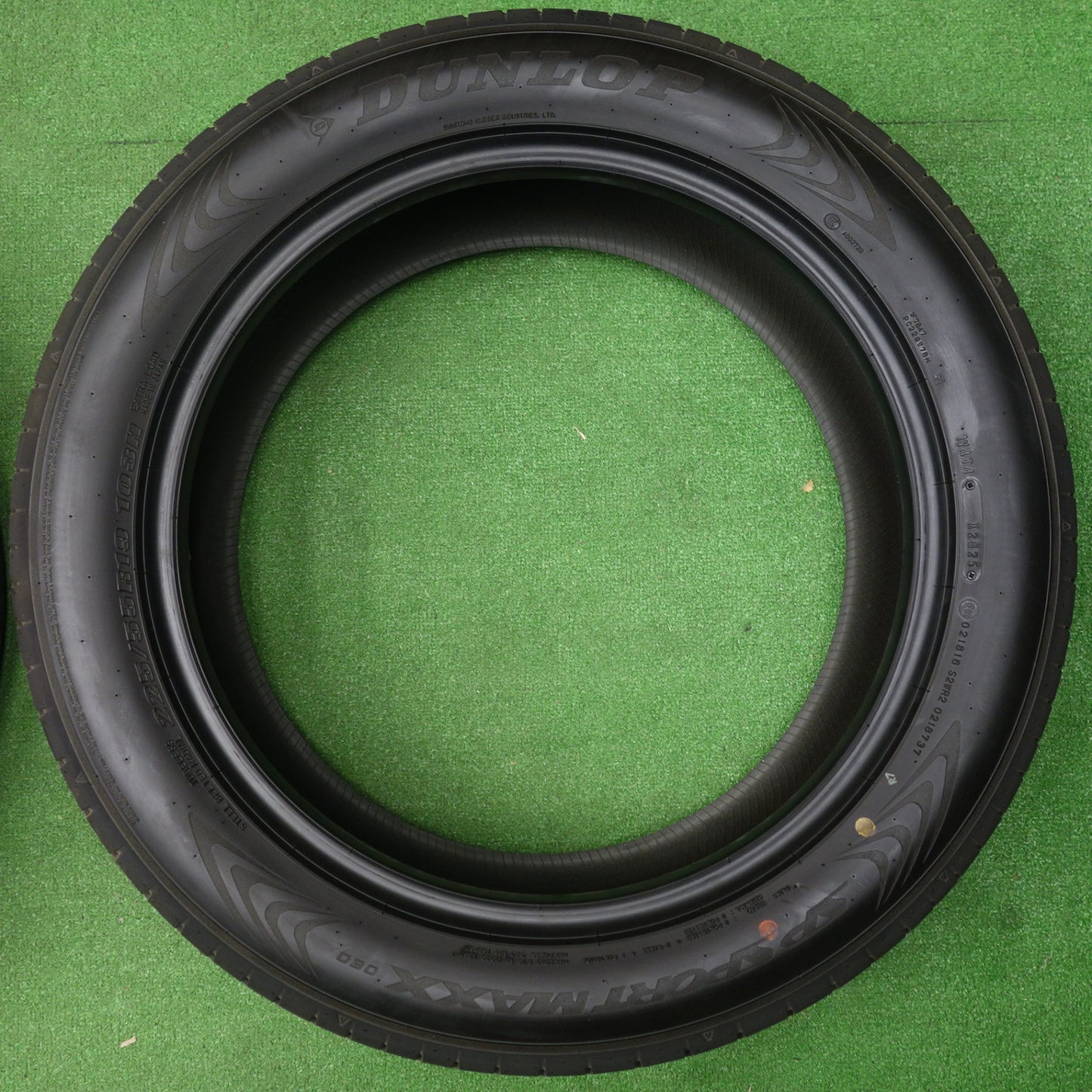 新車外し！25年★225/55R19 ダンロップ SPスポーツマックス 060 タイヤ 19インチ 40系 アルファード ヴェルファイア 等★6061705KTノタ
