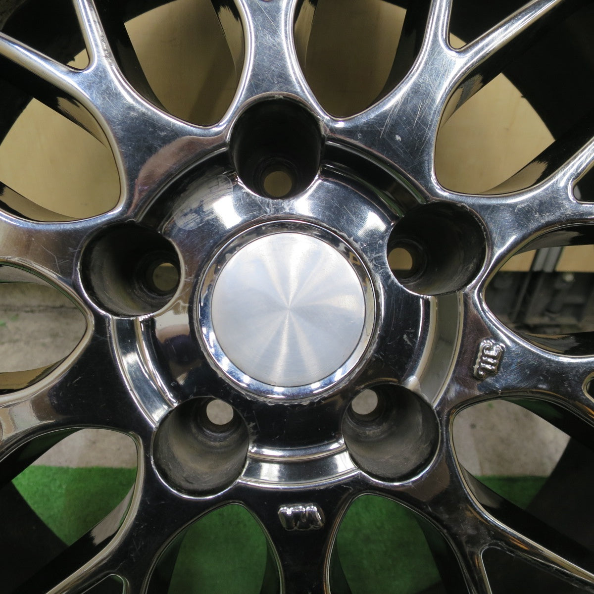 4本価格★Lehrmeister BRUNELLO 19インチ ホイール 19×8J レアマイスター ブルネッロ PCD114.3/5H★6050501NGホ