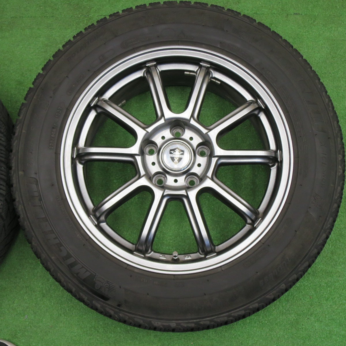 キレイ★スタッドレス 225/60R17 ミシュラン X-ICE SNOW ESTROSA エステローザ 17インチ PCD114.3/5H★6030905NKス