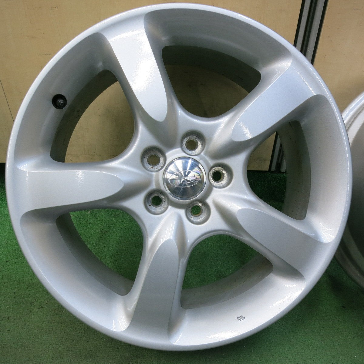 キレイ★スバル BP BL レガシィ 純正 ホイール 17インチ 17×7JJ PCD100/5H★5071803SYホ