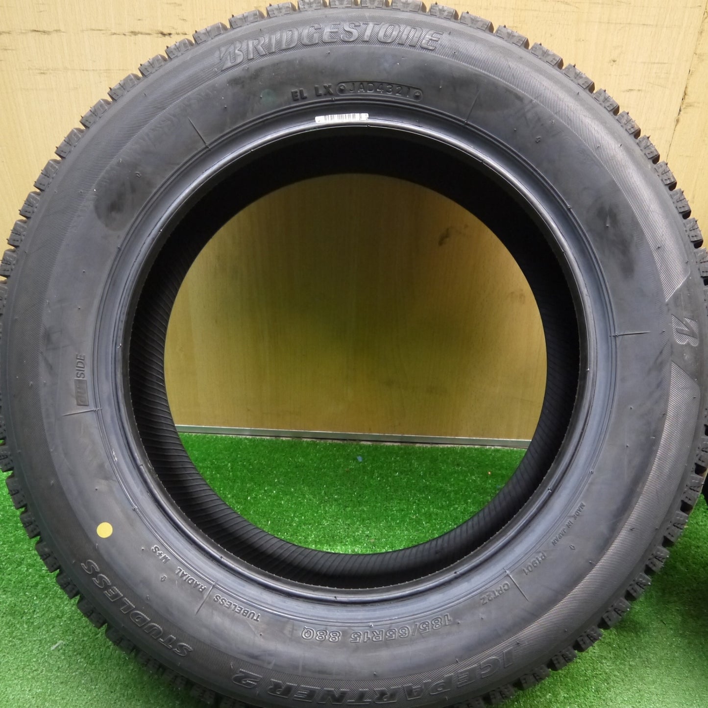 [送料無料] 未使用！21年★スタッドレス 185/65R15 ブリヂストン アイスパートナー2 タイヤ 15インチ デミオ フリード ノート アクア 等★5032105Hスタ