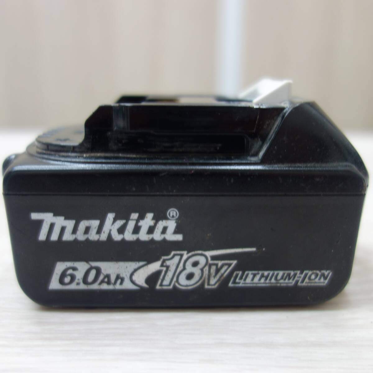 [送料無料] キレイ☆マキタ Makita 純正 Li-ion バッテリー BL1860B 6.0Ah 18V 雪マーク インパクト DIY 電動 工具 充電☆