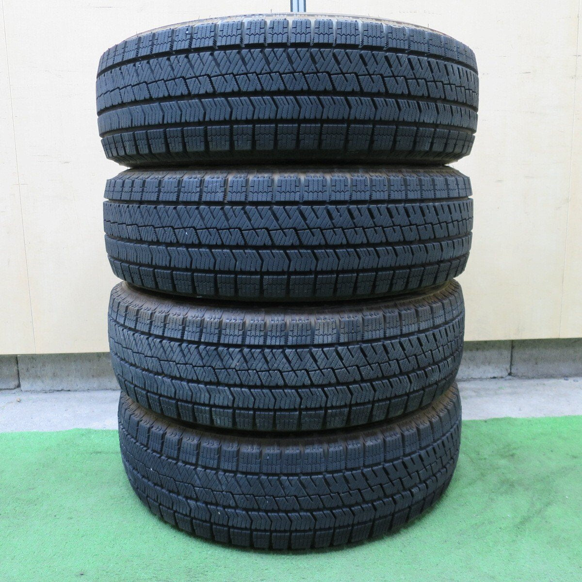 バリ溝！23年！9分★スタッドレス 165/65R14 ブリヂストン ブリザック VRX2 タイヤ 14インチ ソリオ タンク トール 等★6021702NGスタ
