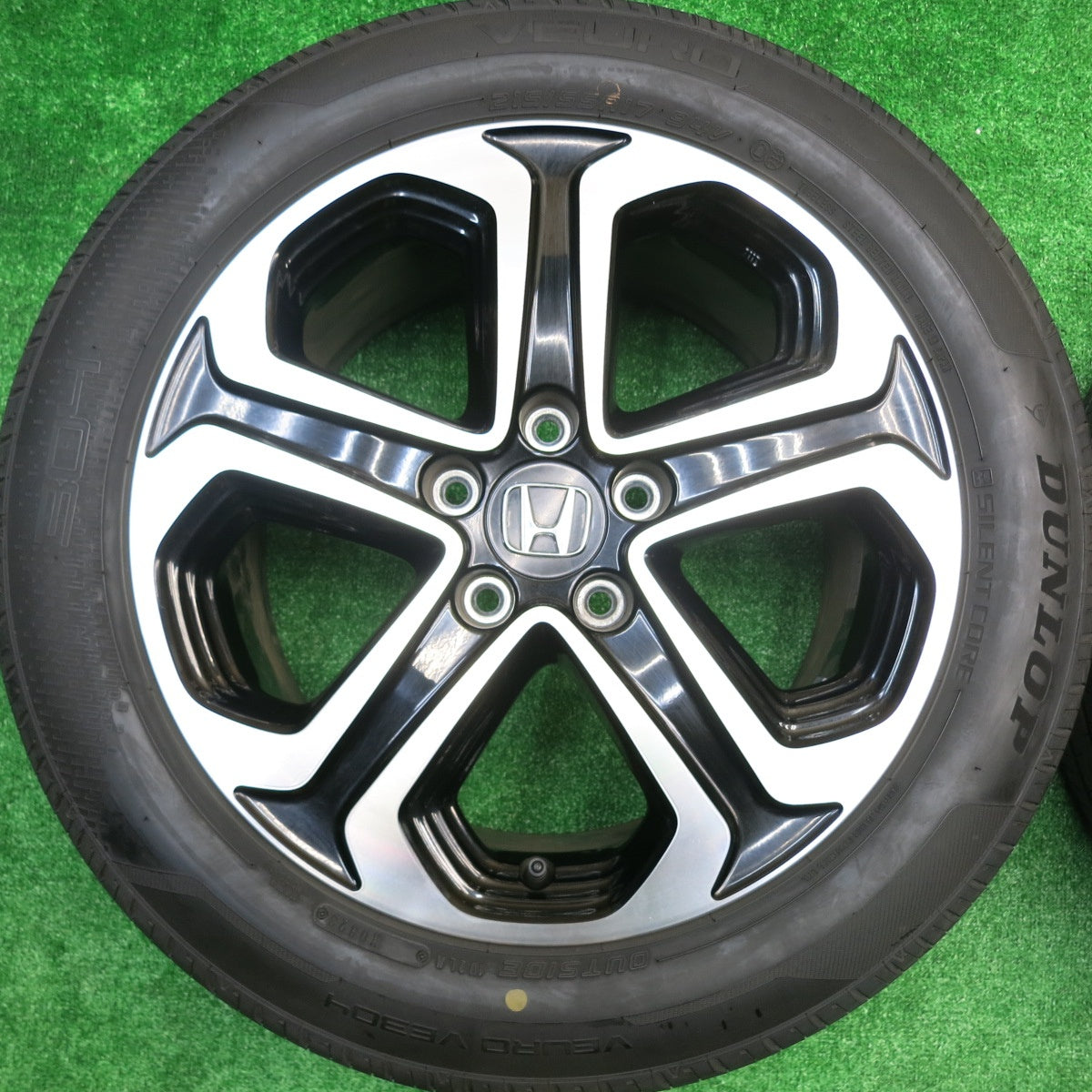 バリ溝！23年！9.5分★ホンダ RU ヴェゼル 純正 215/55R17 ダンロップ VEURO VE304 17インチ PCD114.3/5H★5100903HAノ