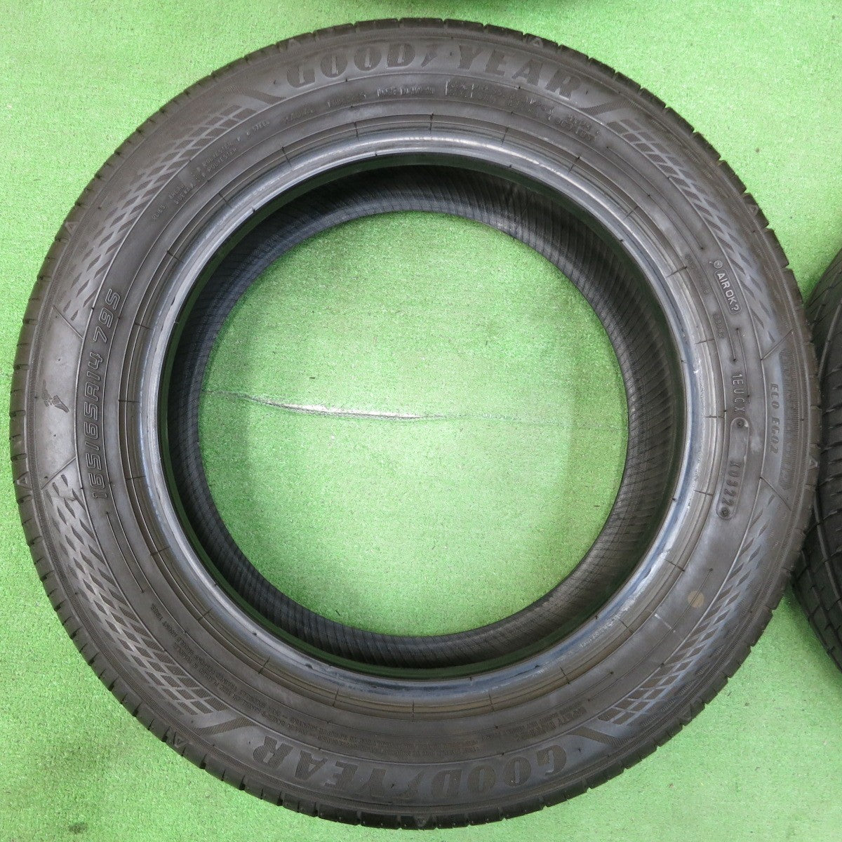 *送料無料* バリ溝！22年！9分★165/65R14 グッドイヤー EfficientGrip ECO EG02 タイヤ 14インチ タンク ルーミー 等★4052702イノタ