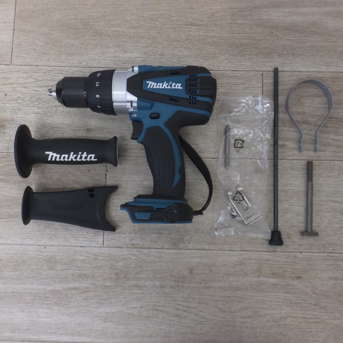 [送料無料] ★マキタ makita 充電式震動ドライバドリル HP458D 18V 本体のみ★