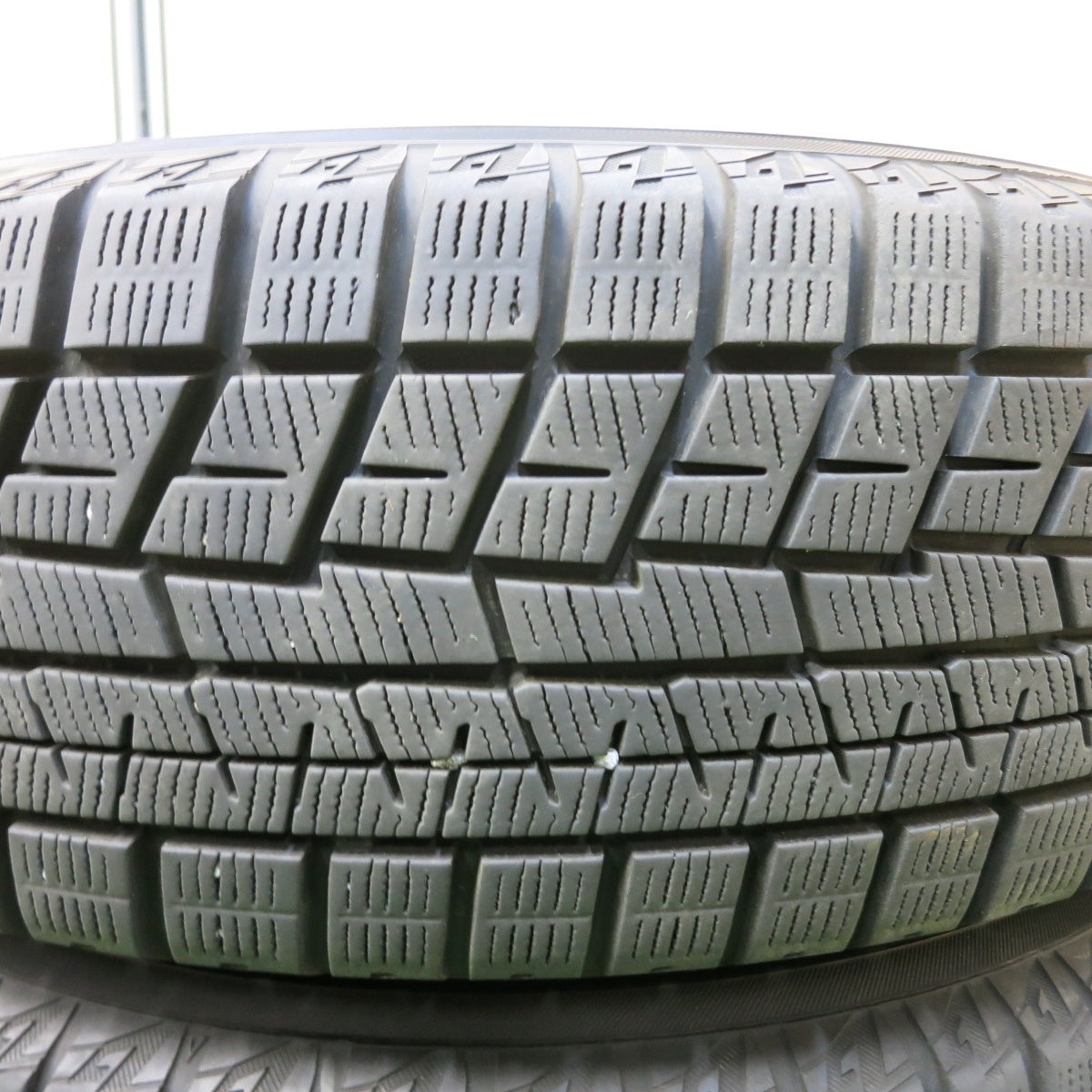 [送料無料] バリ溝！キレイ！9分★スタッドレス 185/65R15 ヨコハマ アイスガード iG60 INVERNO 15インチ PCD100/4H★4092603SYス