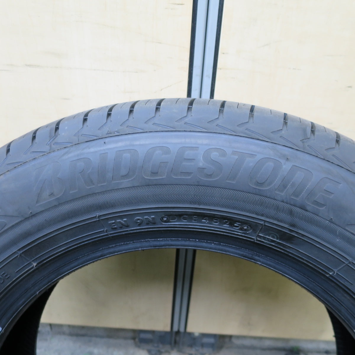 新車外し！25年！1本★195/65R15 ブリヂストン エコピア NH200 タイヤ 15インチ ノア ヴォクシー エスクァイア ステップワゴン セレナ 等★6020905ナノタ