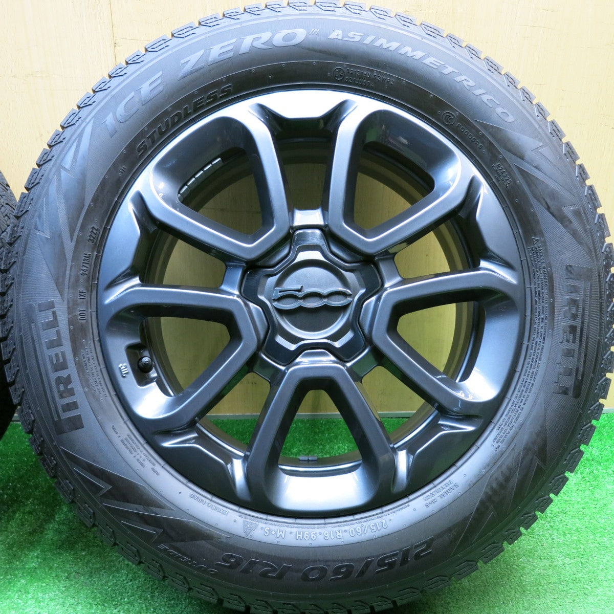 バリ溝！22年！キレイ！9分★FIAT フィアット 500X 純正 MOPAR 215/60R16 スタッドレス ピレリ アイスゼロ アシンメトリコ 16インチ PCD110/5H★5113002HAス