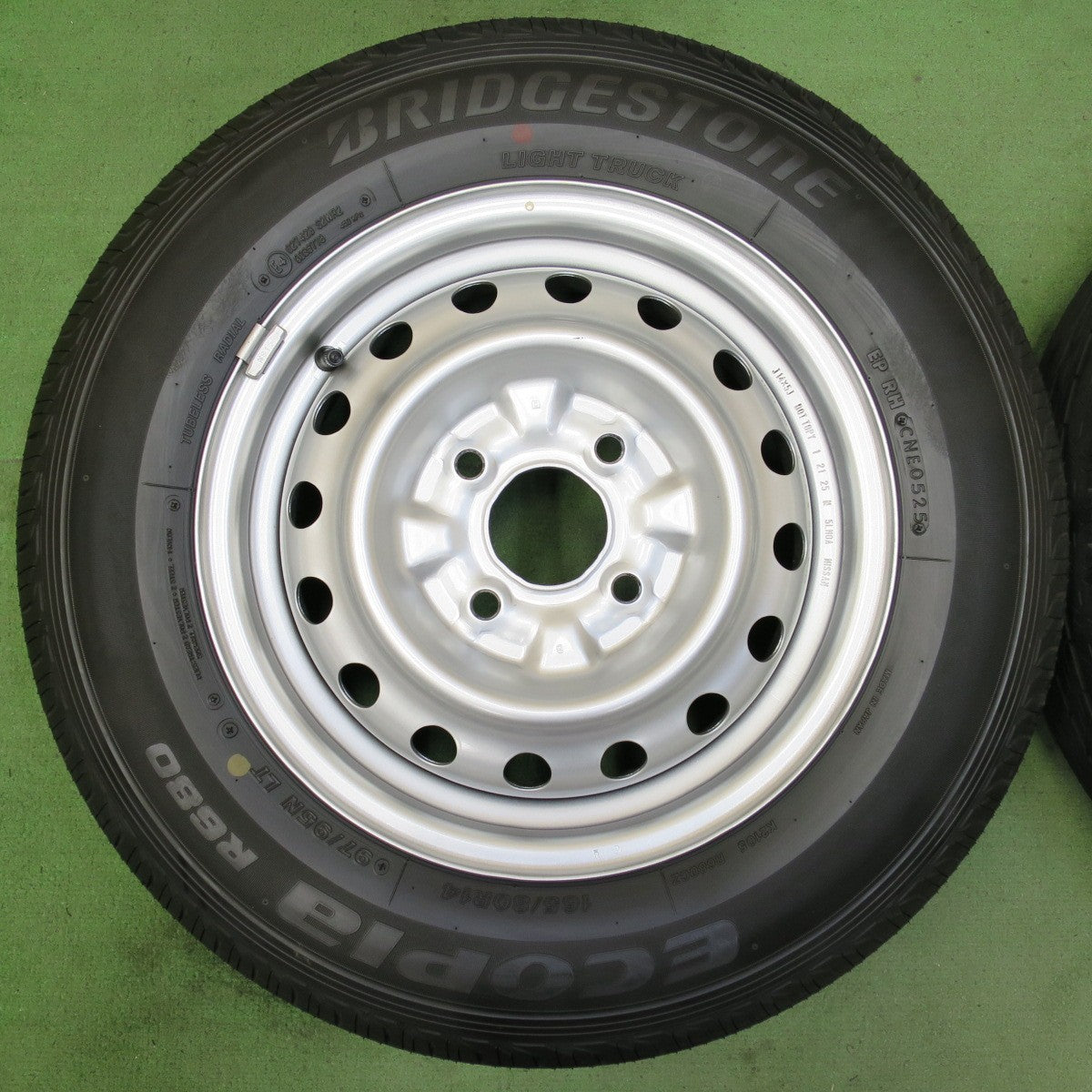 ほぼ未使用！25年！キレイ★日産 NV200 バネット 純正 TOPY スチール 165/80R14 91/90N ブリヂストン エコピア R680 14インチ PCD114.3/4H★5082902イノ