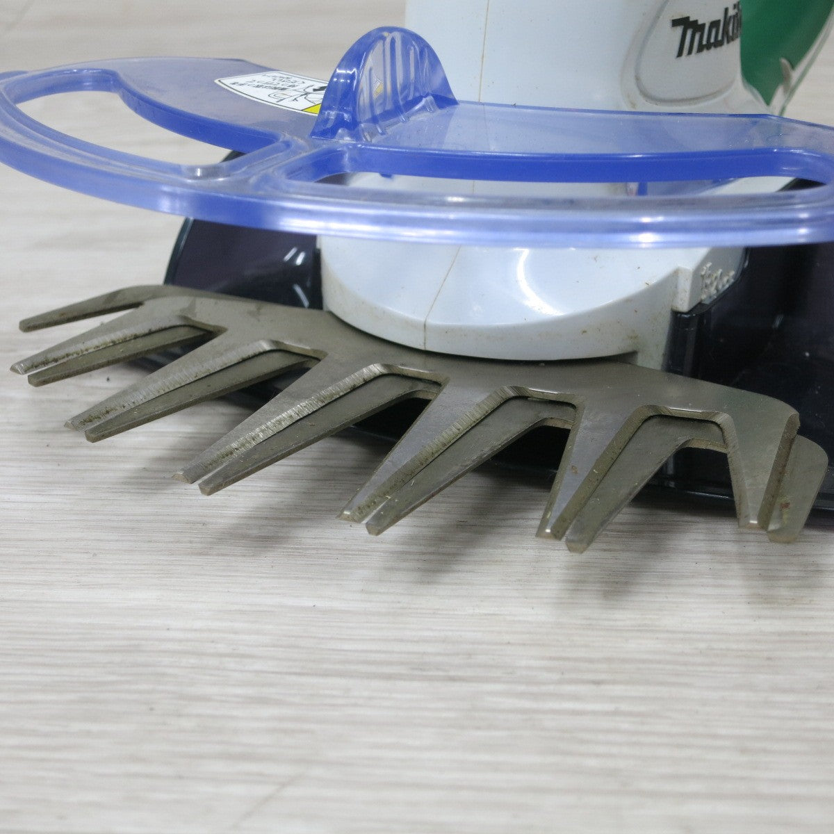 [送料無料] ◆makita マキタ 160mm 芝生バリカン MUM1600 芝刈り機 電動工具 100V 本体のみ◆