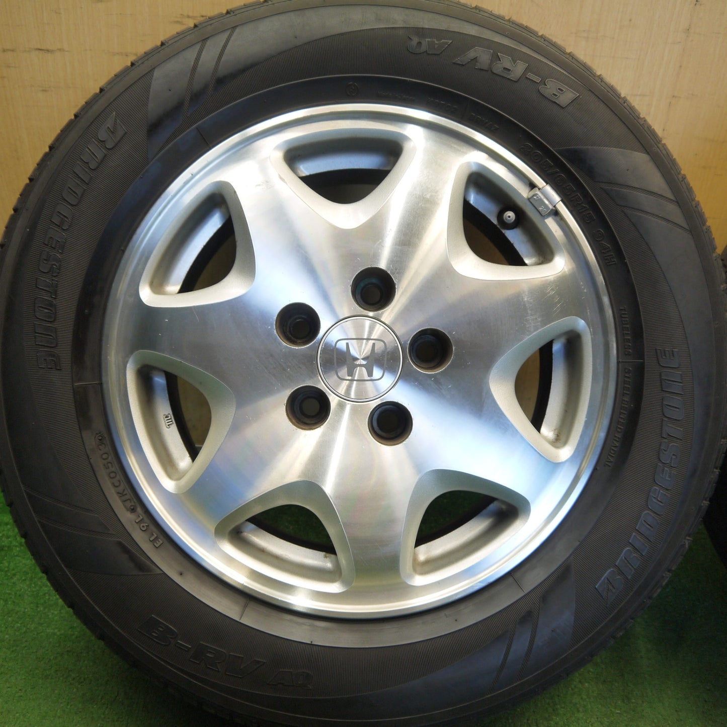 4本価格◎ホンダ RA1 オデッセイ 純正 205/65R15 ブリヂストン B-RV AQ 15インチ PCD114.3/5H◎6071007Hノ